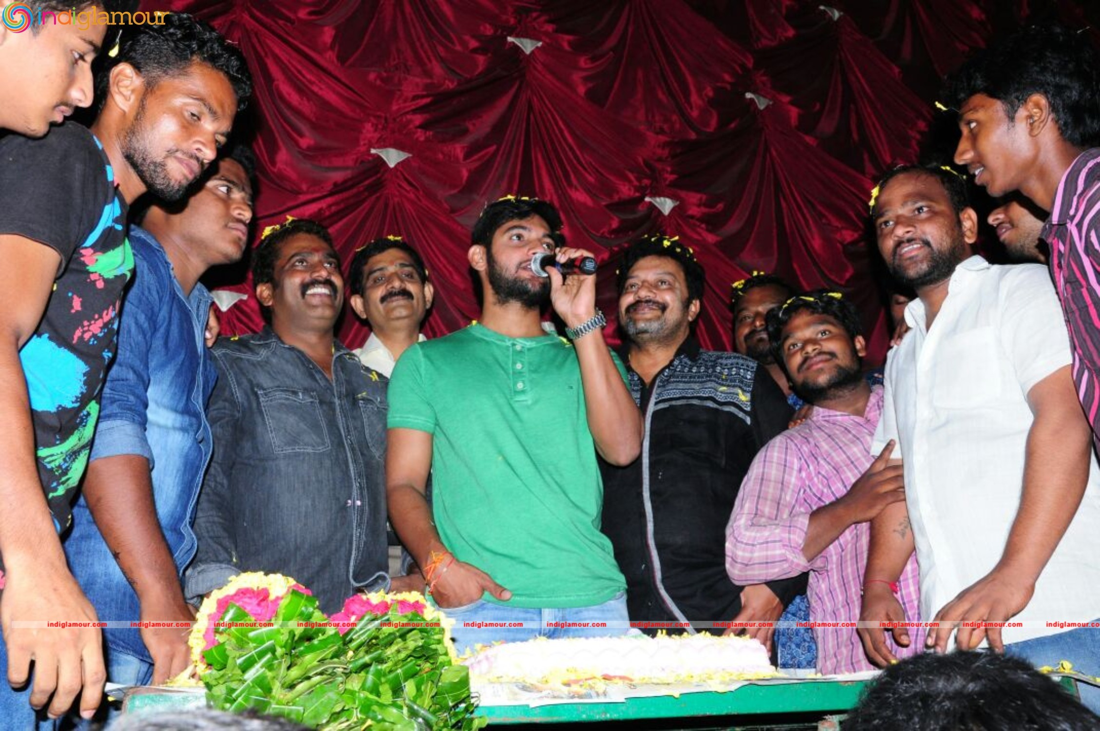 Film Chuttalabbayi Success Tour at Vijayawada Event hd photo