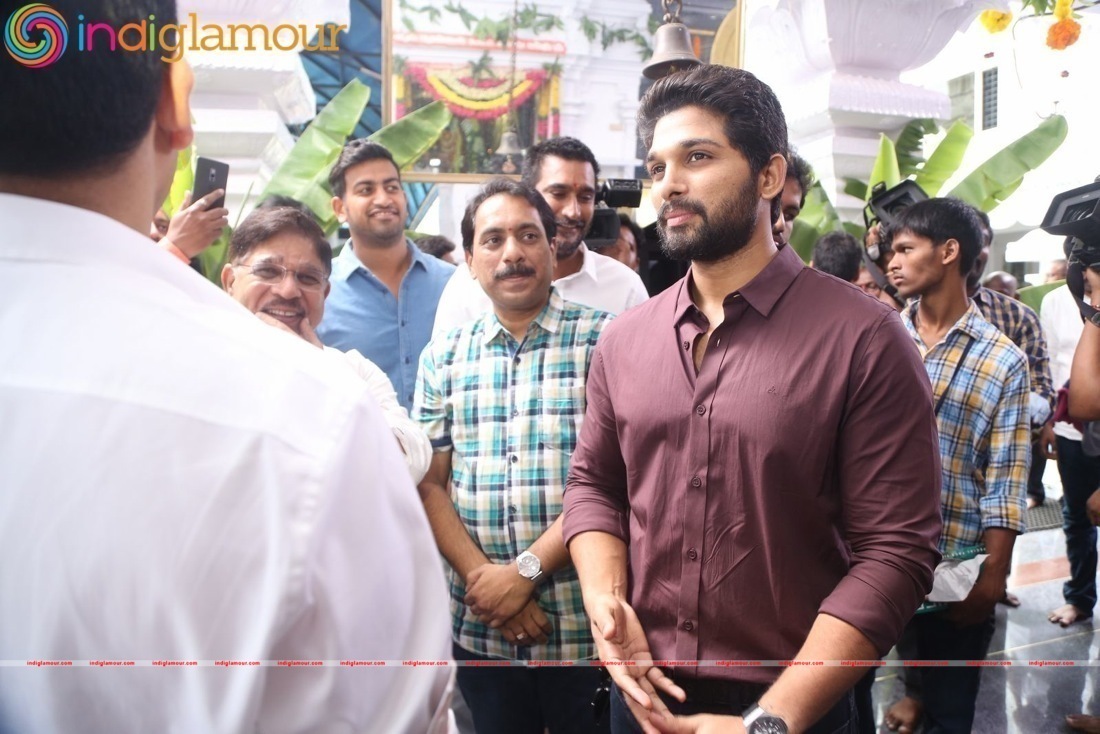 Allu Arjun DJ Movie Opening Event hd photo