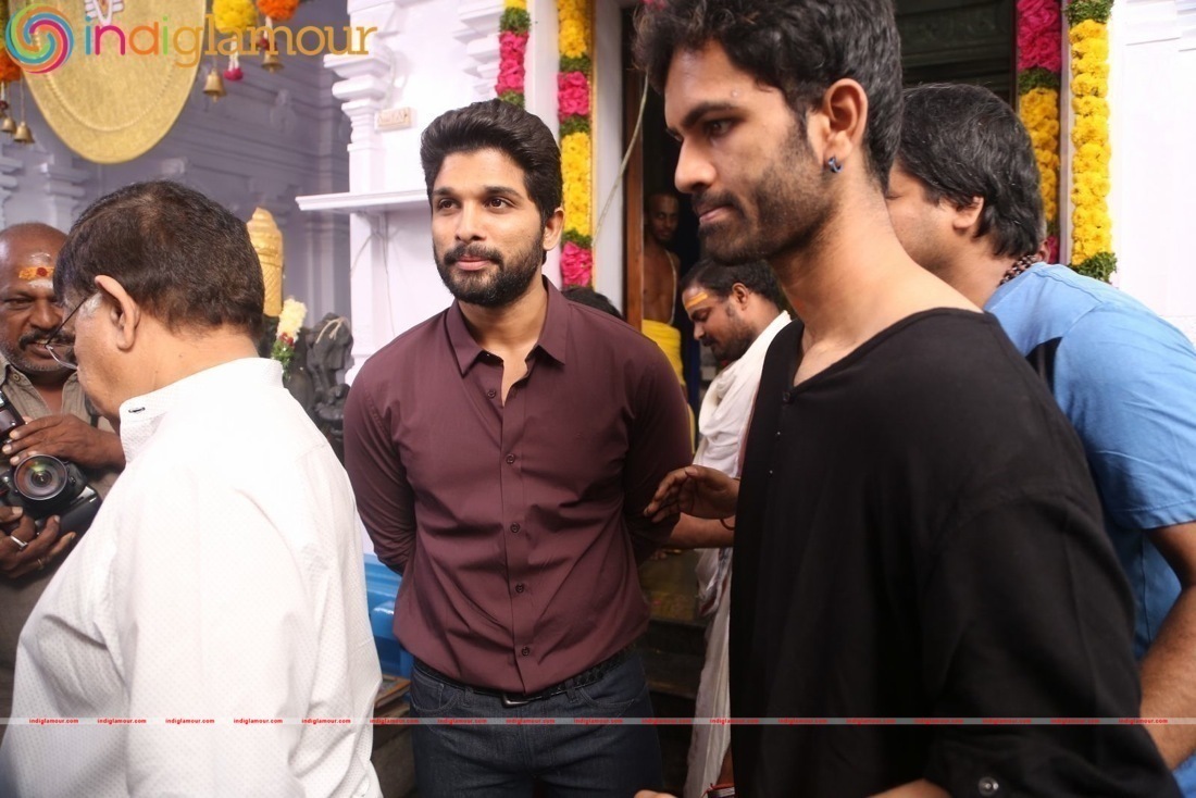 Allu Arjun DJ Movie Opening Event hd photo