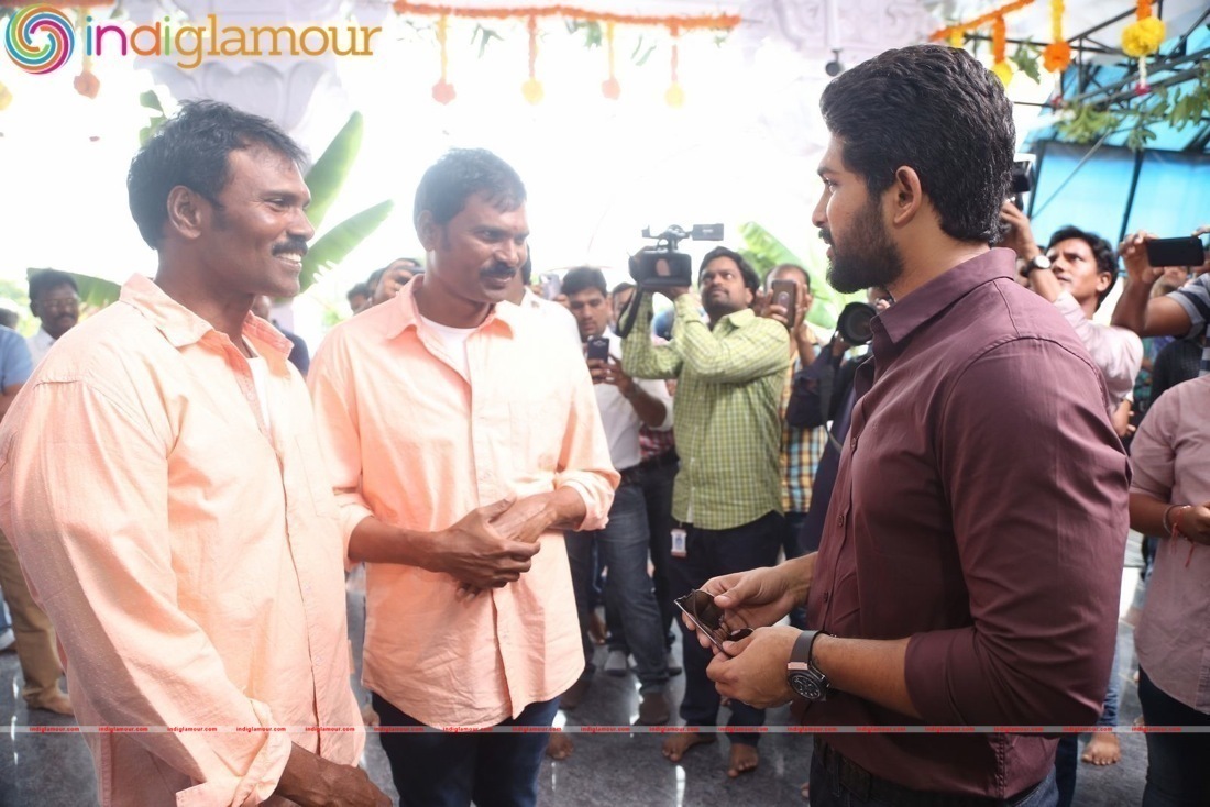 Allu Arjun DJ Movie Opening Event hd photo
