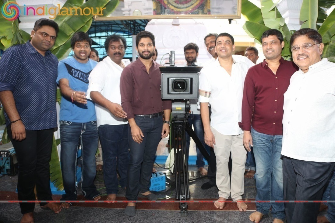 Allu Arjun DJ Movie Opening Event hd photo