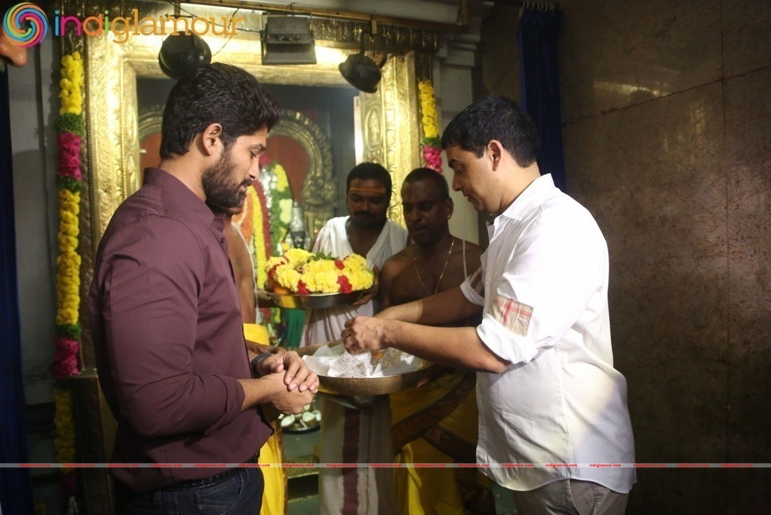 Allu Arjun DJ Movie Opening Event hd photo