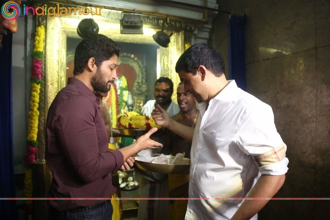 Allu Arjun DJ Movie Opening Event hd photo