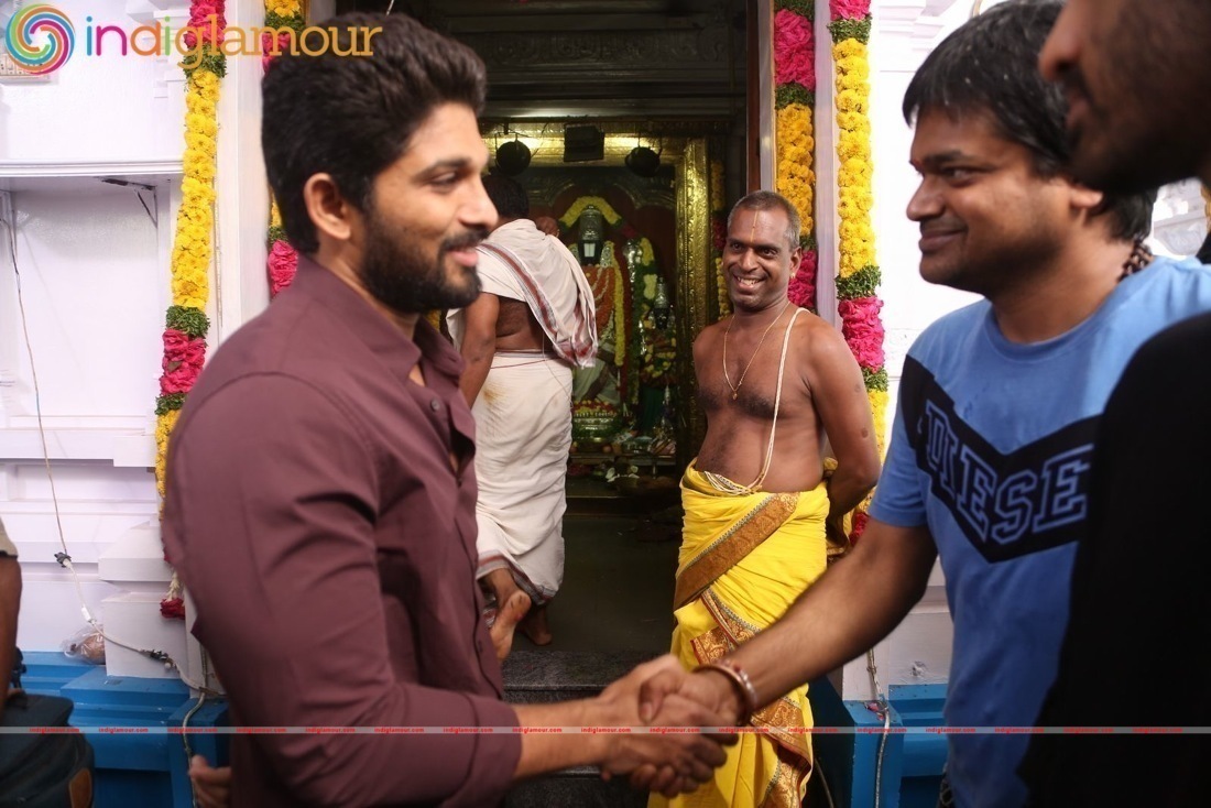Allu Arjun DJ Movie Opening Event hd photo