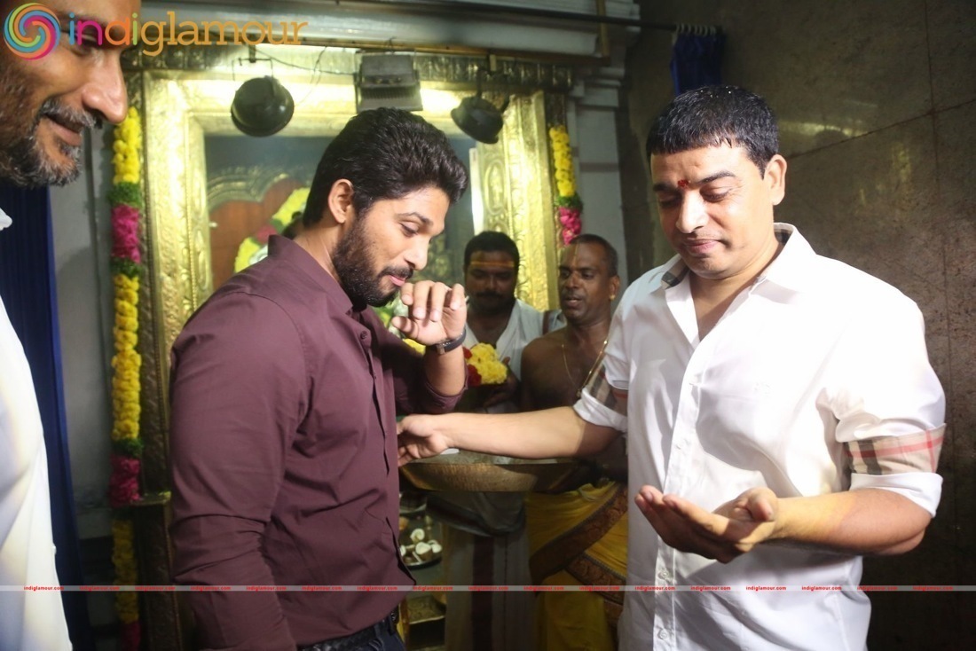 Allu Arjun DJ Movie Opening Event hd photo