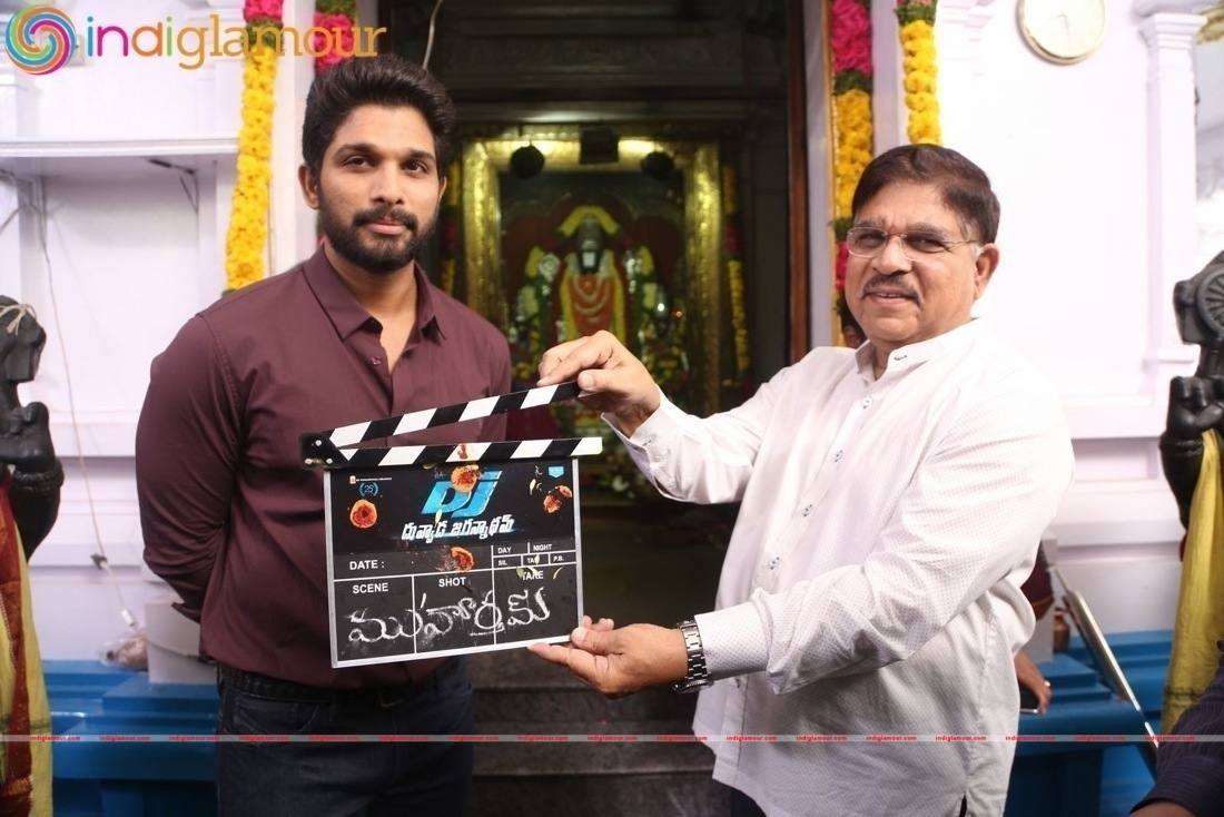 Allu Arjun DJ Movie Opening Event hd photo
