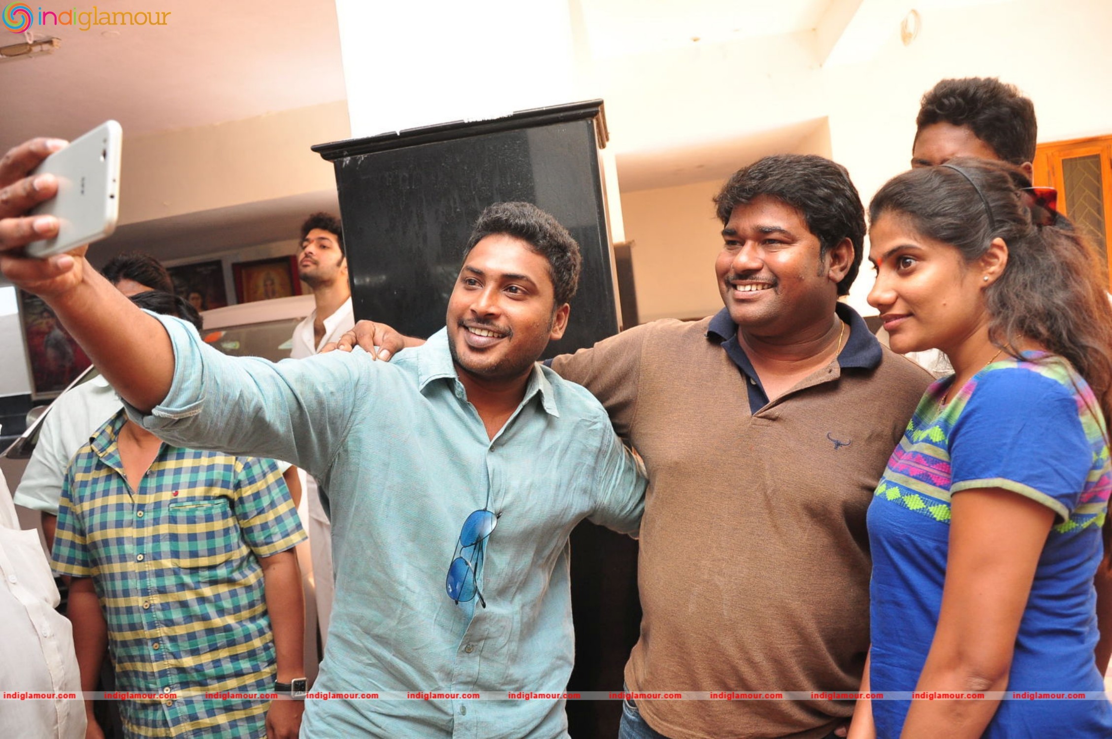 Padesaave Movie Team With Eluru Fans Event hd photo