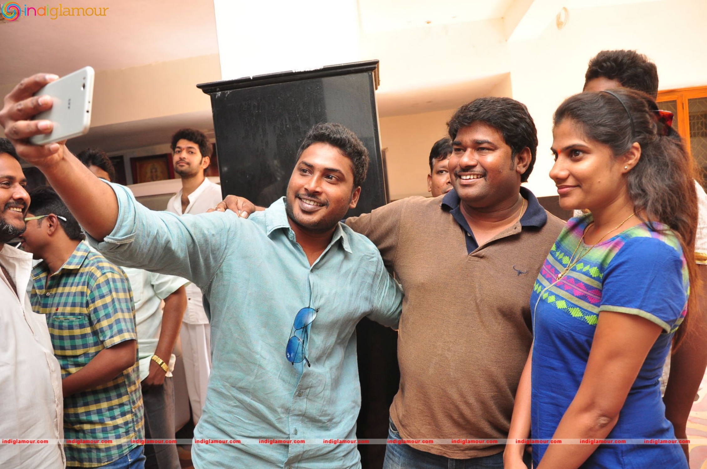 Padesaave Movie Team With Eluru Fans Event hd photo