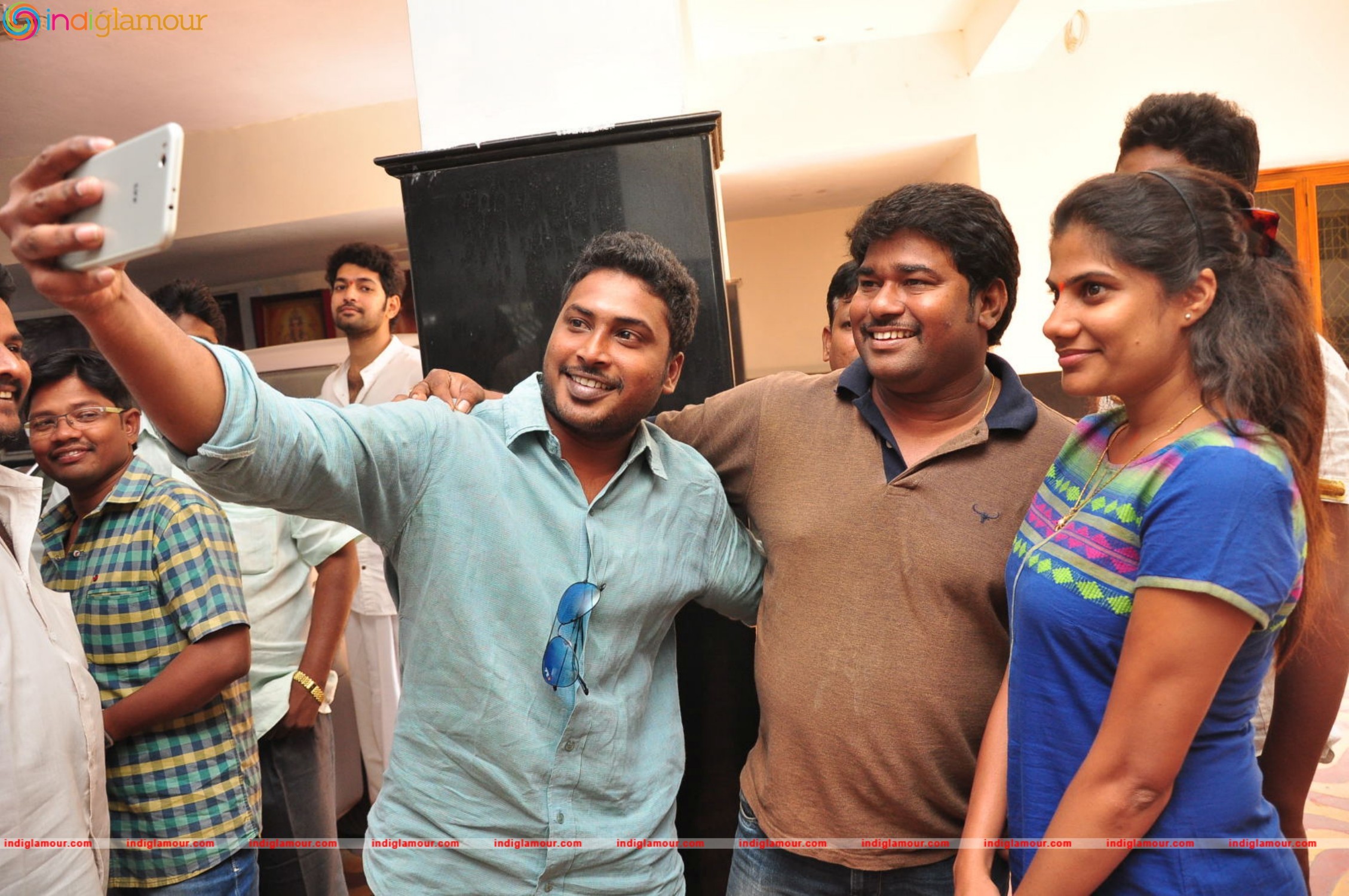 Padesaave Movie Team With Eluru Fans Event hd photo