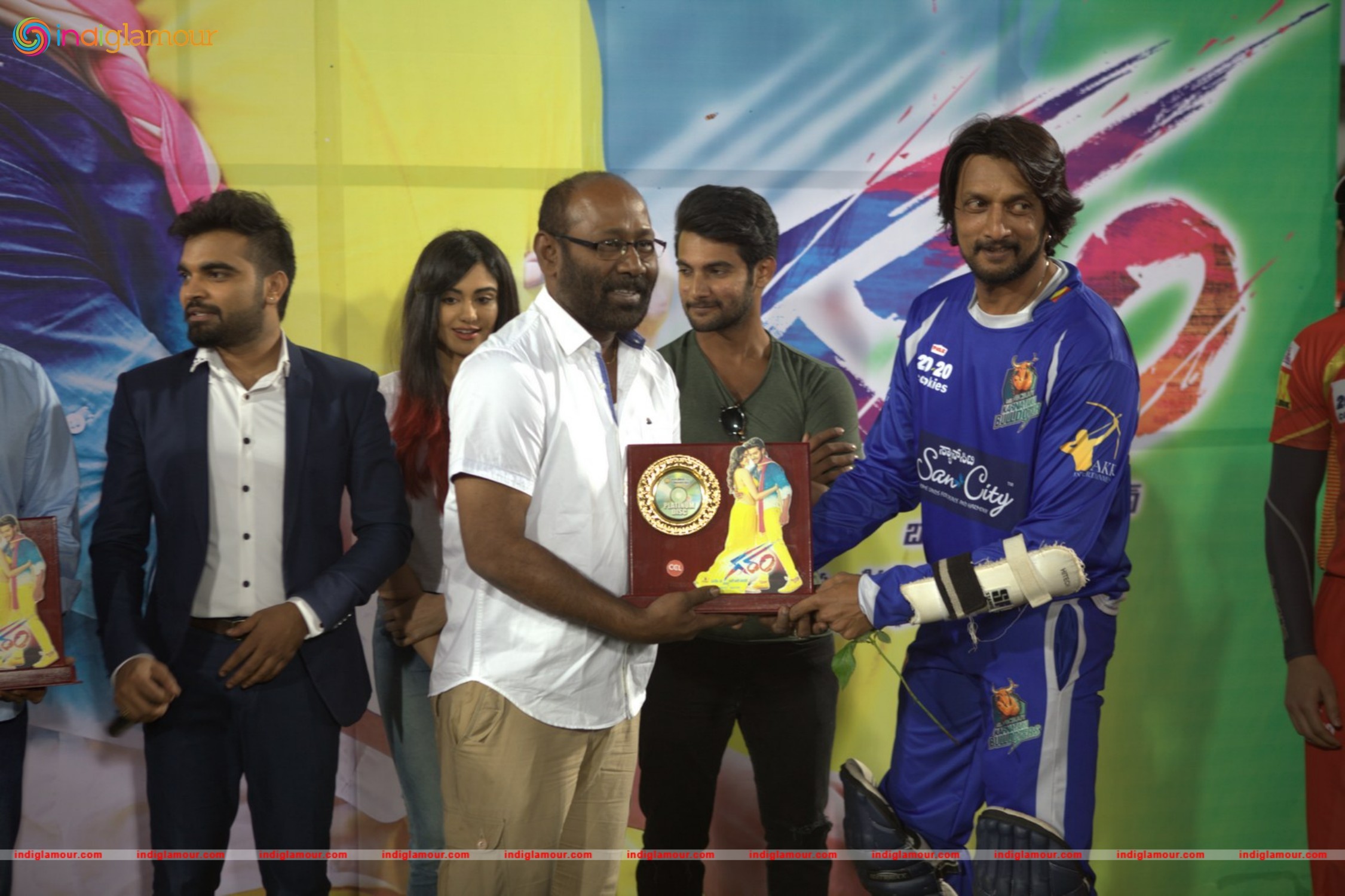 Garam Platinum Disc Function at CCL Match Event hd photo