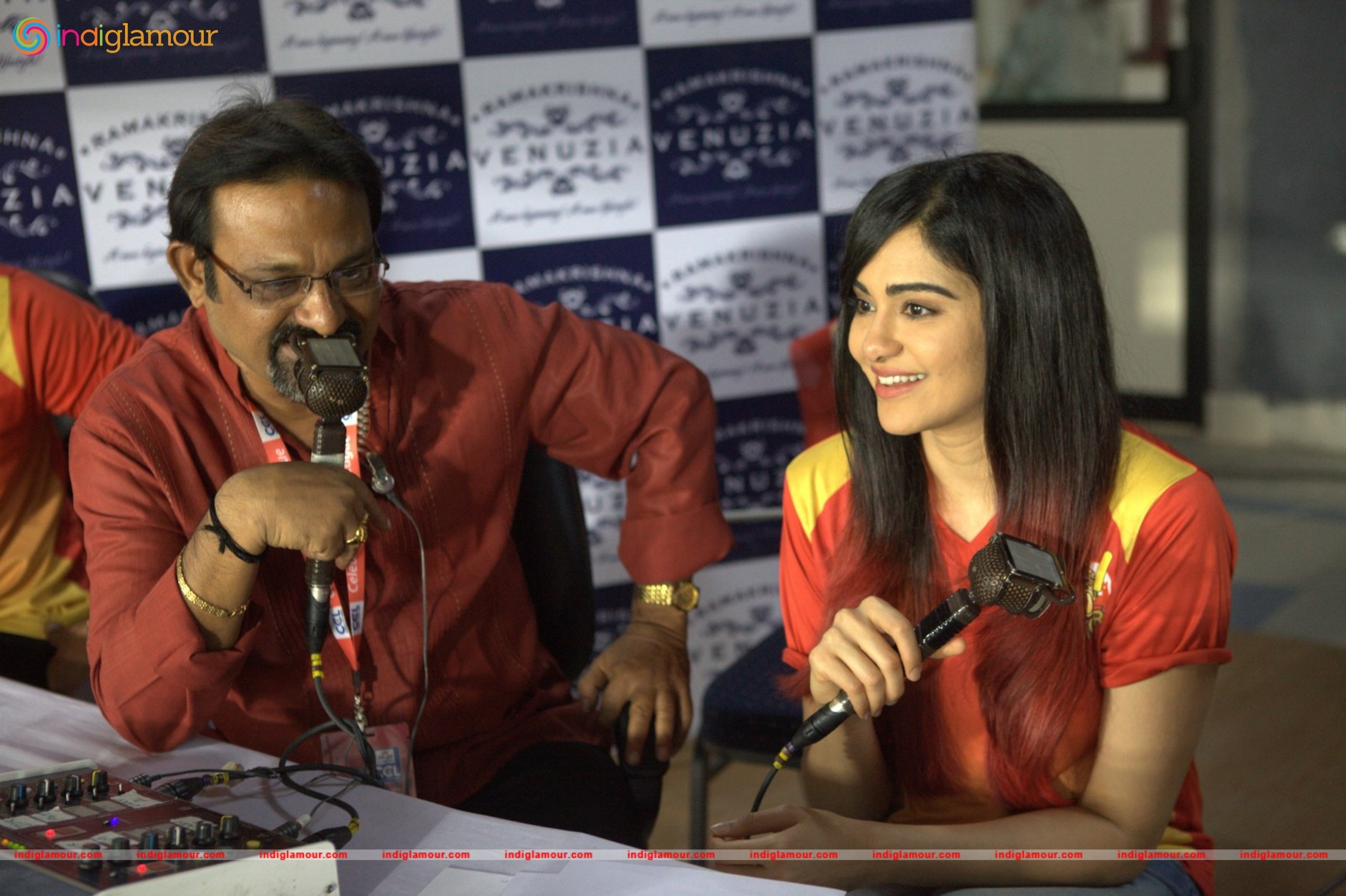 Garam Platinum Disc Function at CCL Match Event hd photo