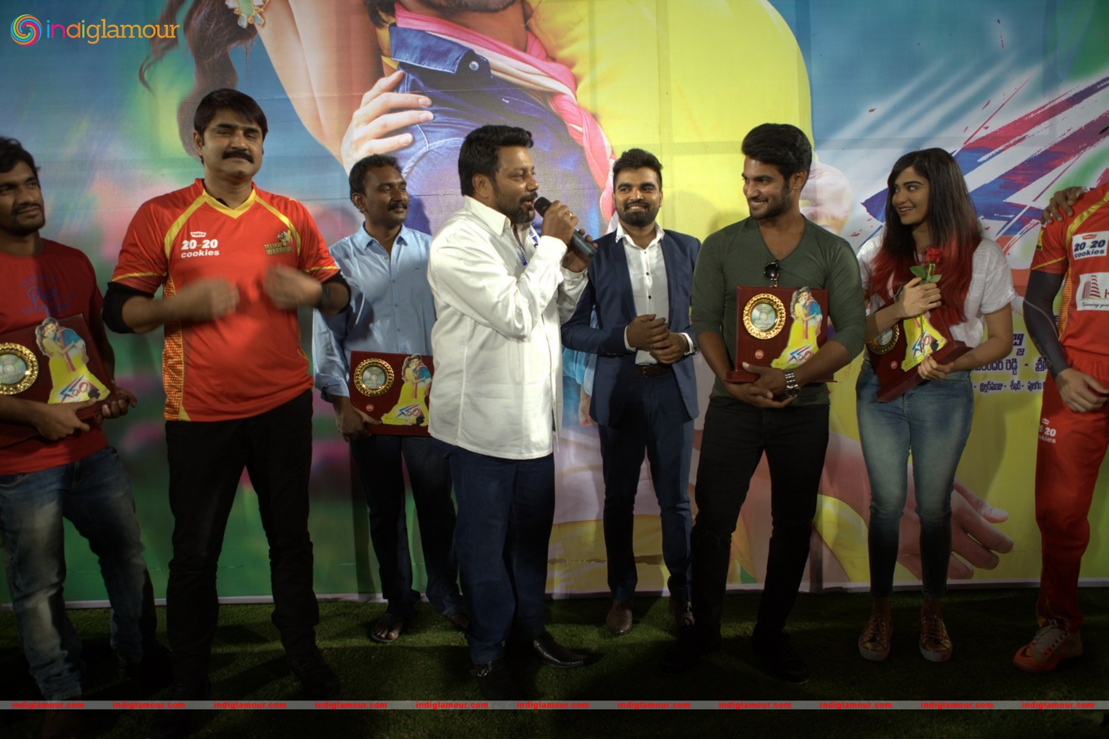 Garam Platinum Disc Function at CCL Match Event hd photo