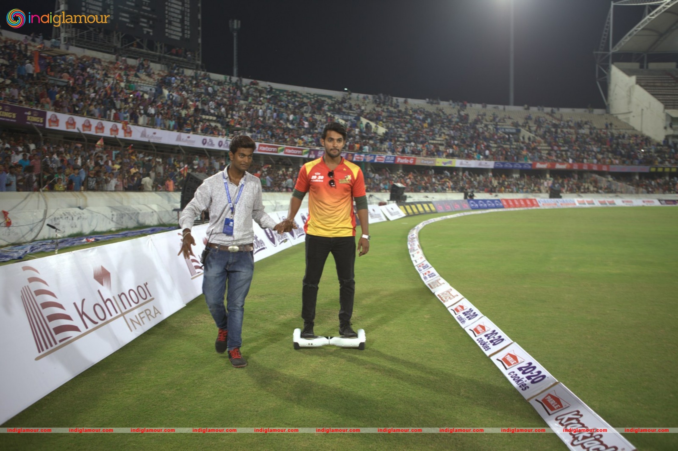 Garam Platinum Disc Function at CCL Match Event hd photo