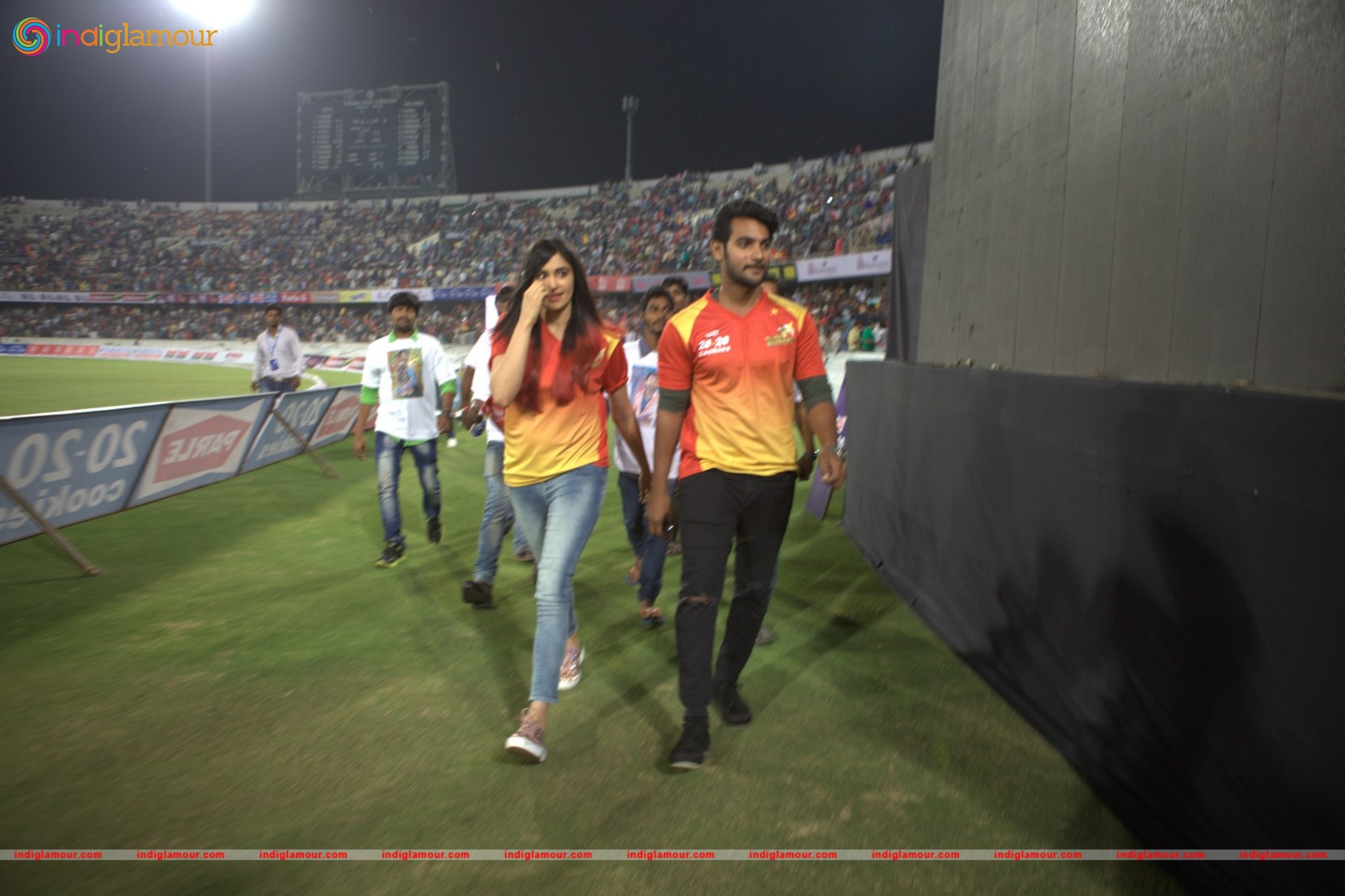 Garam Platinum Disc Function at CCL Match Event hd photo