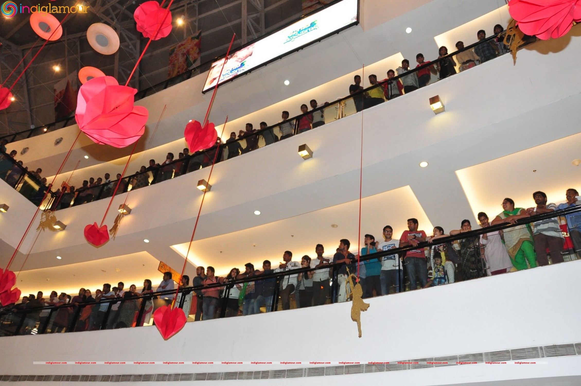 Krishnagaadi Veera Premagadha Team at Inorbit Mall Event hd photo