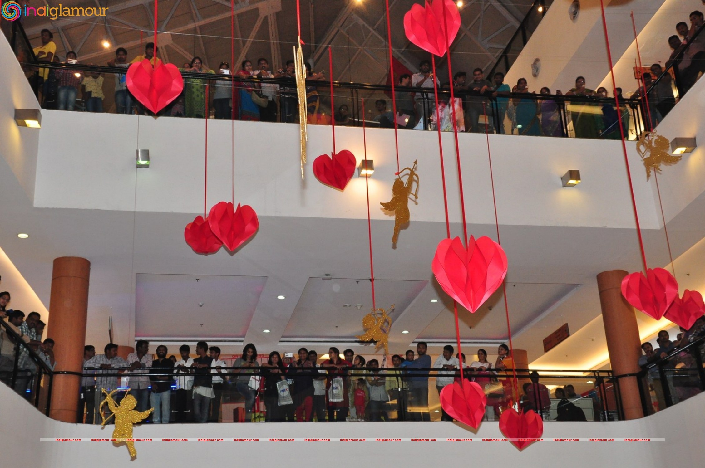 Krishnagaadi Veera Premagadha Team at Inorbit Mall Event hd photo