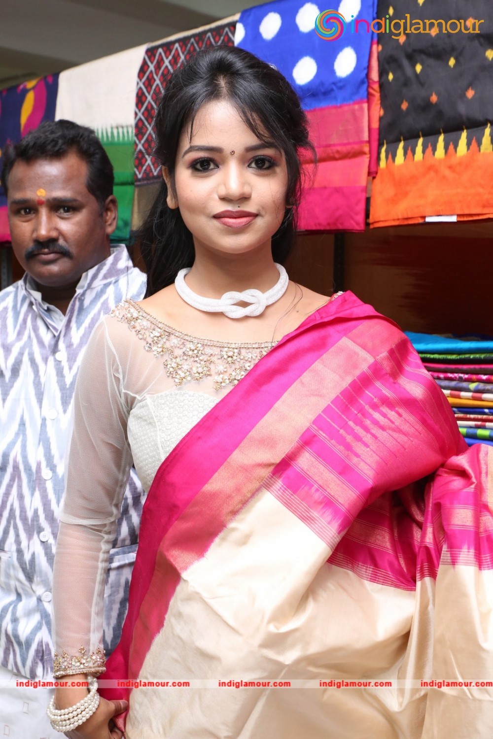 Bhavya Sri Inaugurates Pochampally IKAT Art Mela Event hd photo