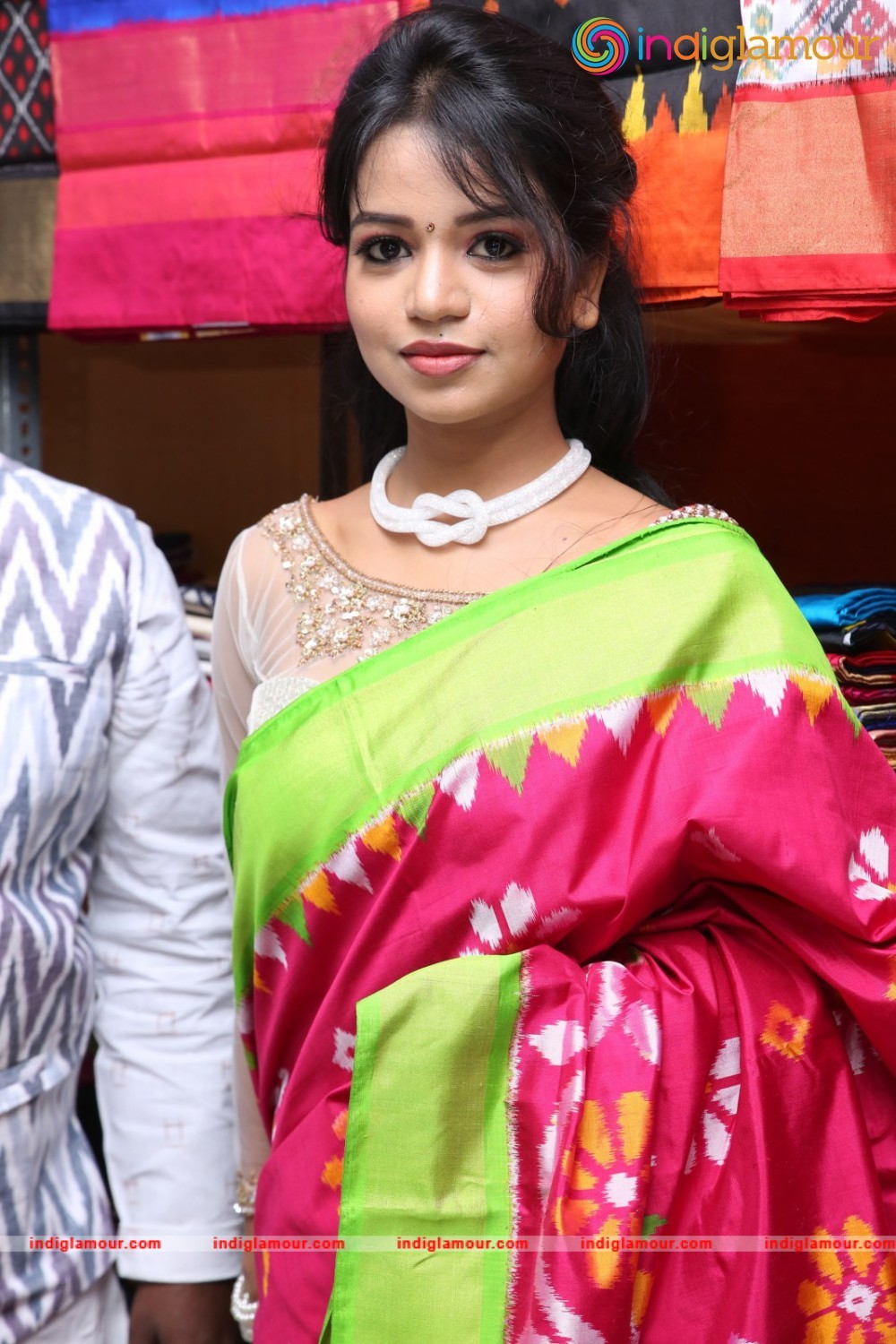 Bhavya Sri Inaugurates Pochampally IKAT Art Mela Event hd photo