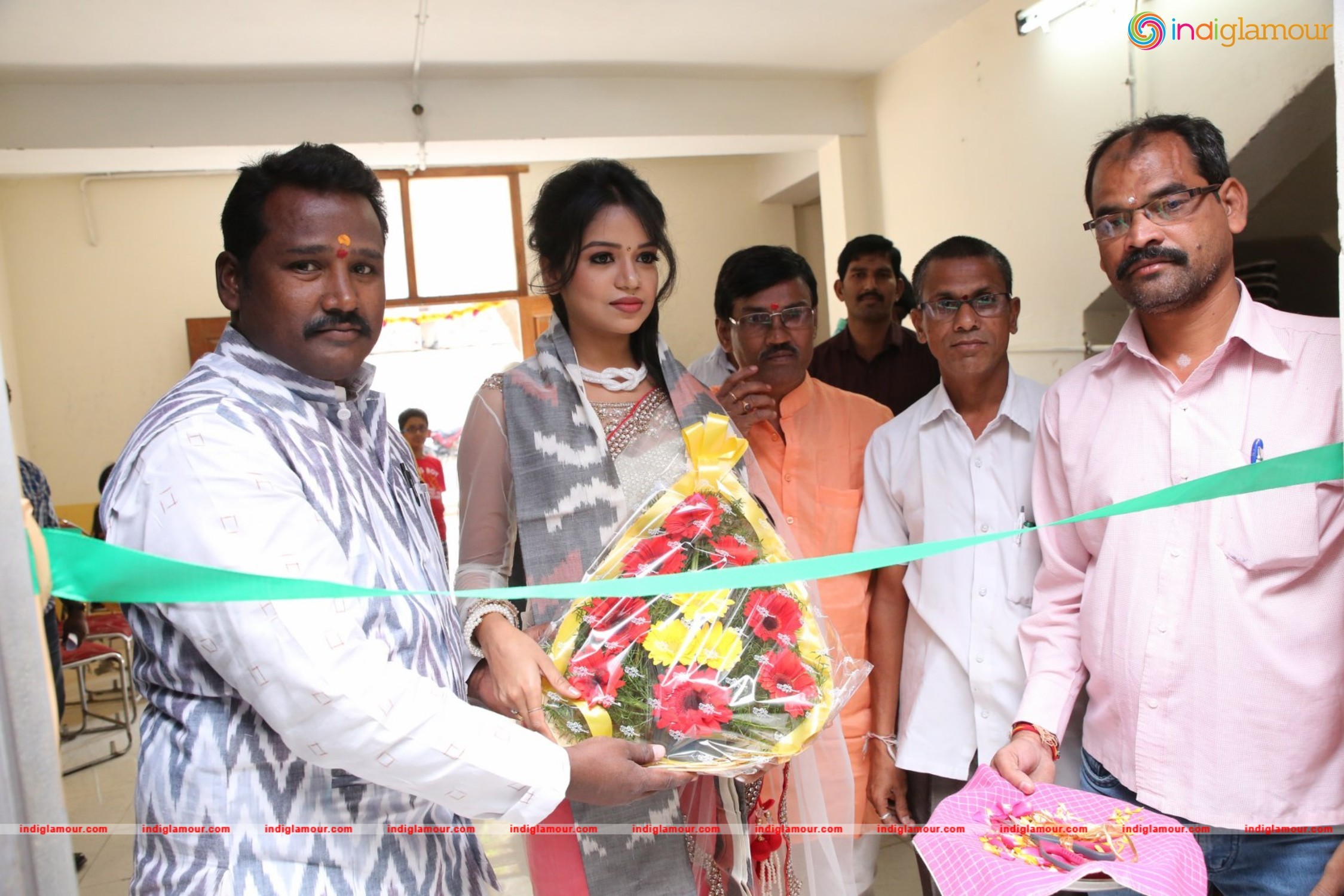 Bhavya Sri Inaugurates Pochampally IKAT Art Mela Event hd photo