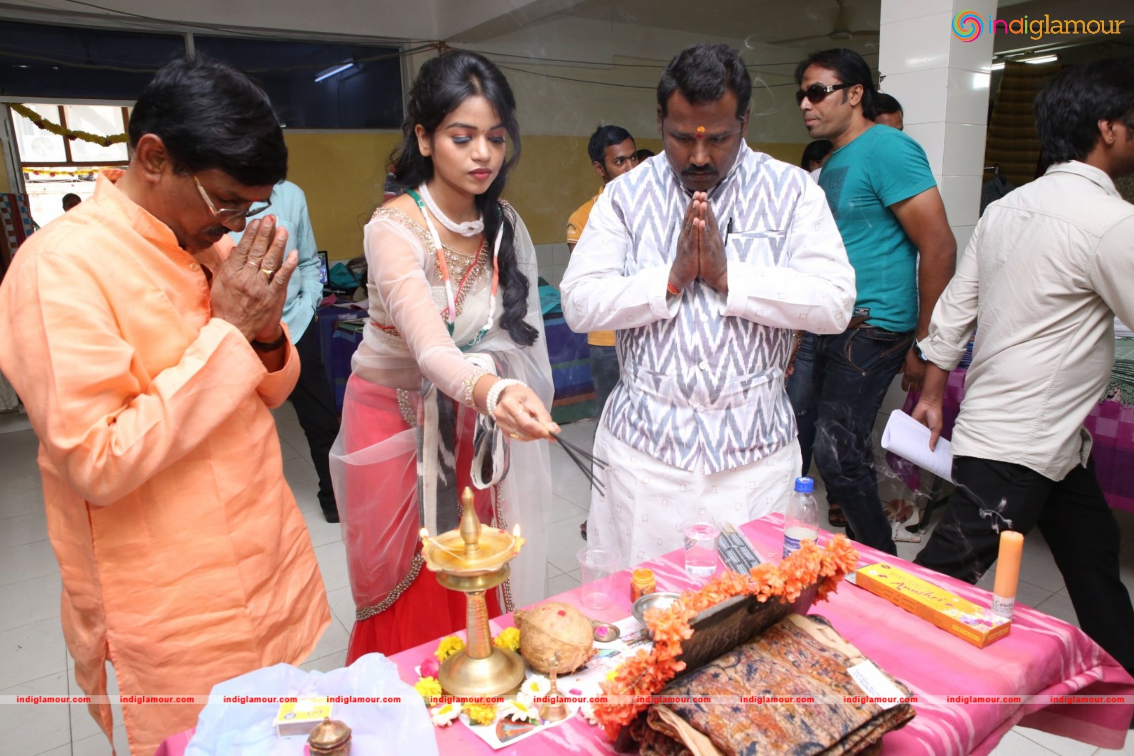 Bhavya Sri Inaugurates Pochampally IKAT Art Mela Event hd photo