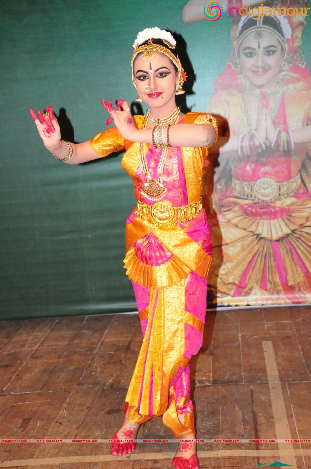 Ashmitha Bharatanatyam Arangetram Chief Guest Bramhanandam Event hd photo