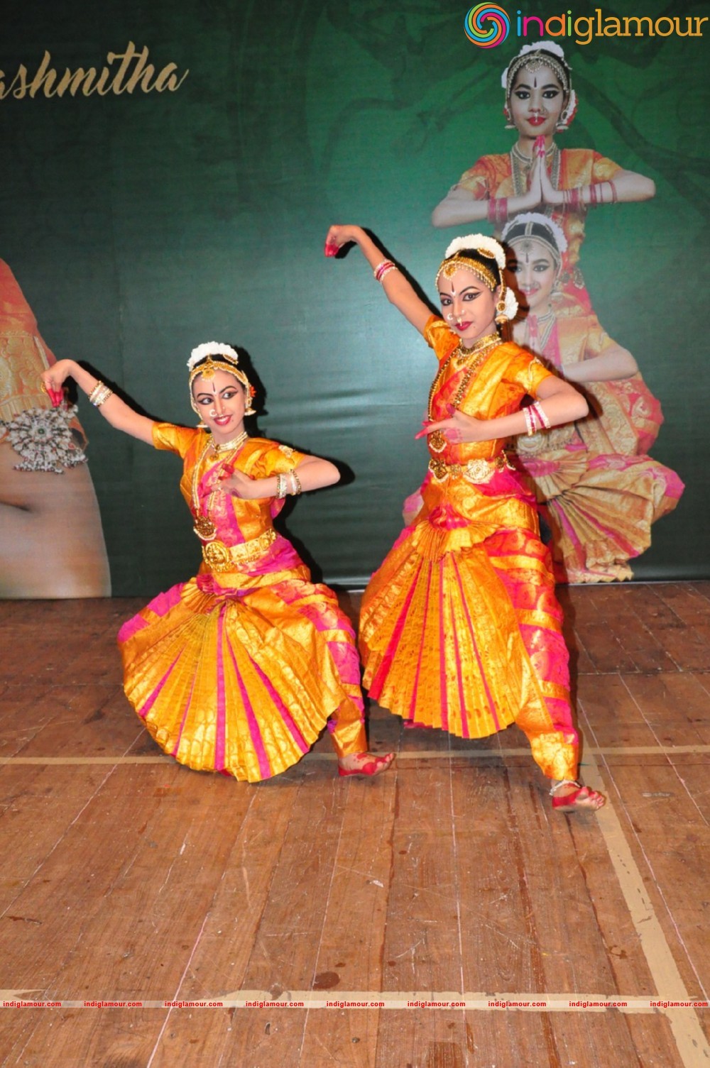 Ashmitha Bharatanatyam Arangetram Chief Guest Bramhanandam Event hd photo