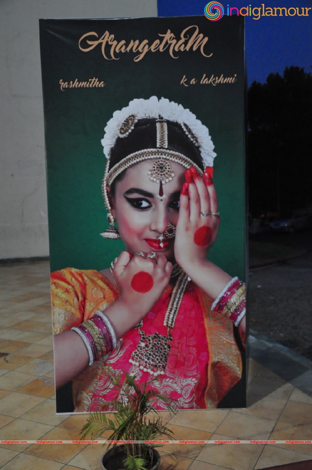 Ashmitha Bharatanatyam Arangetram Chief Guest Bramhanandam Event hd photo