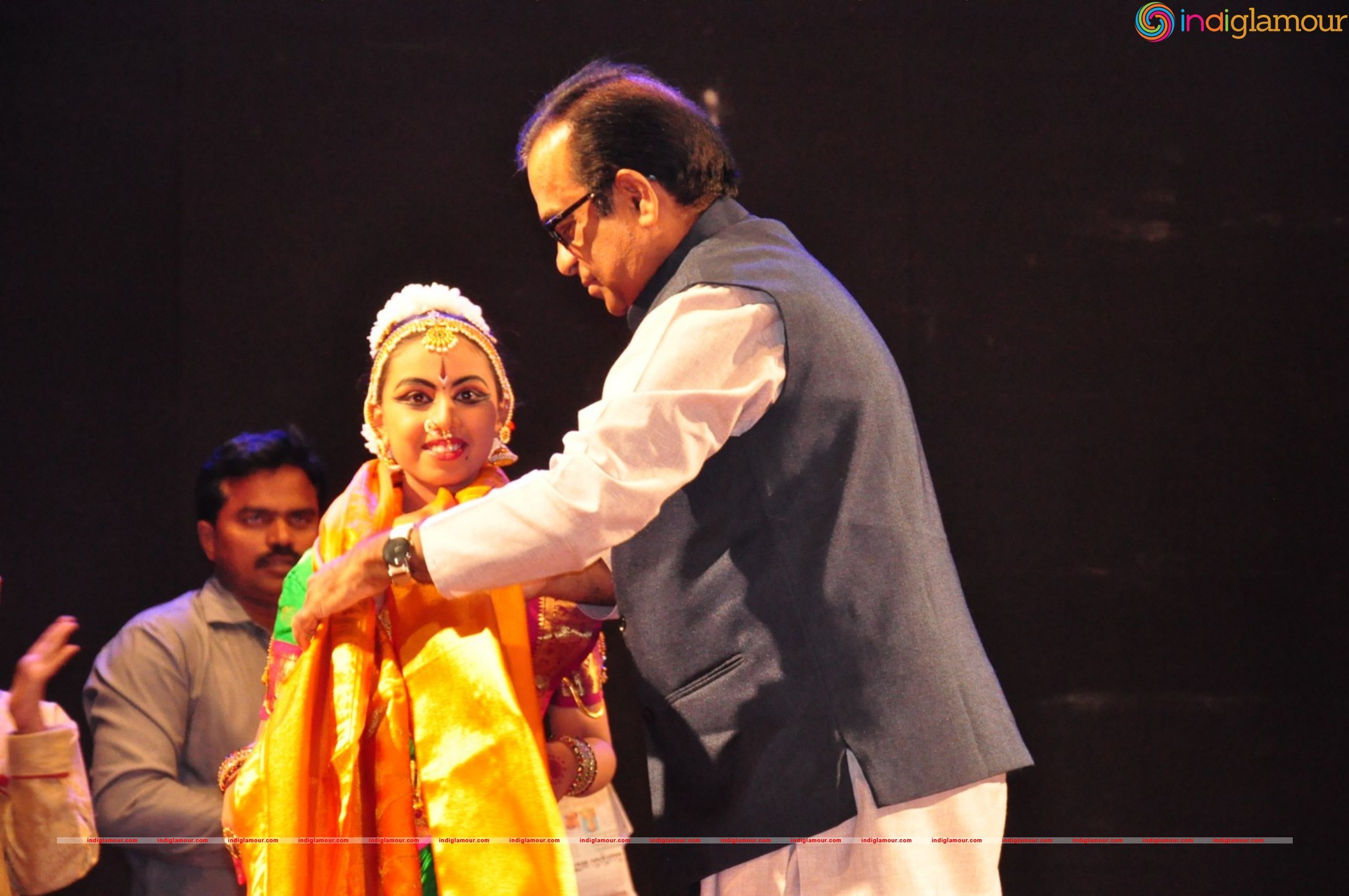 Ashmitha Bharatanatyam Arangetram Chief Guest Bramhanandam Event hd photo