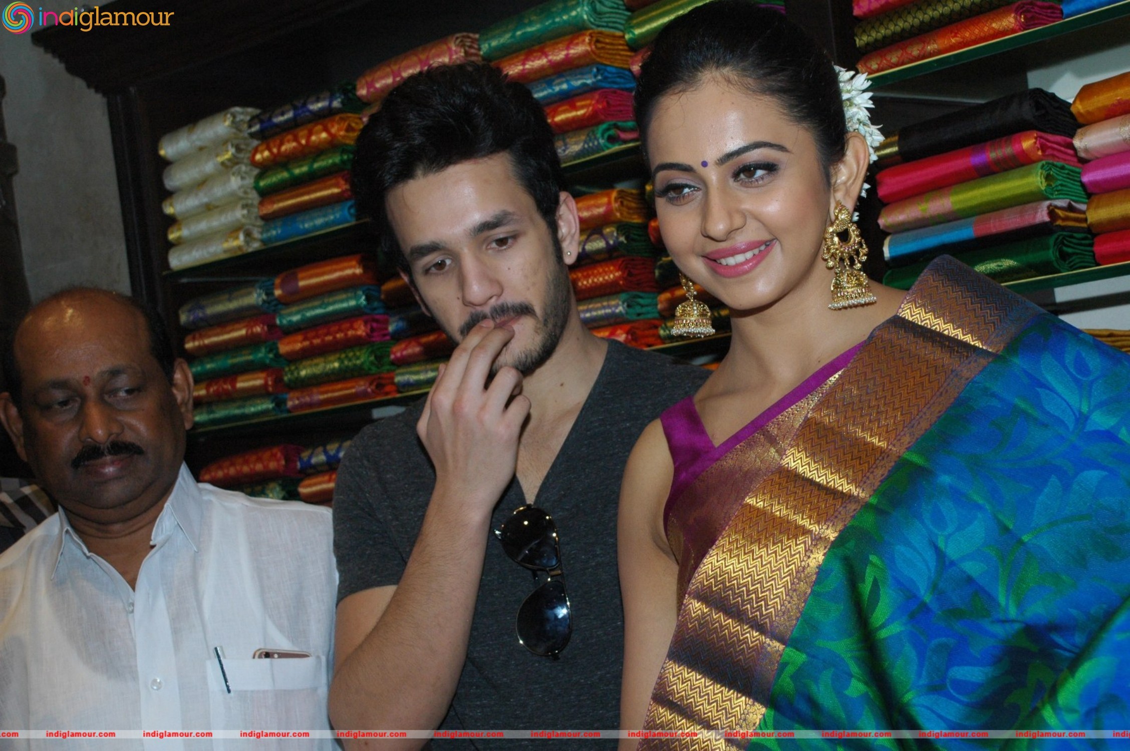 Akhil Akkineni and Rakul Preet Singh Launches South India Shopping Mall Event hd photo