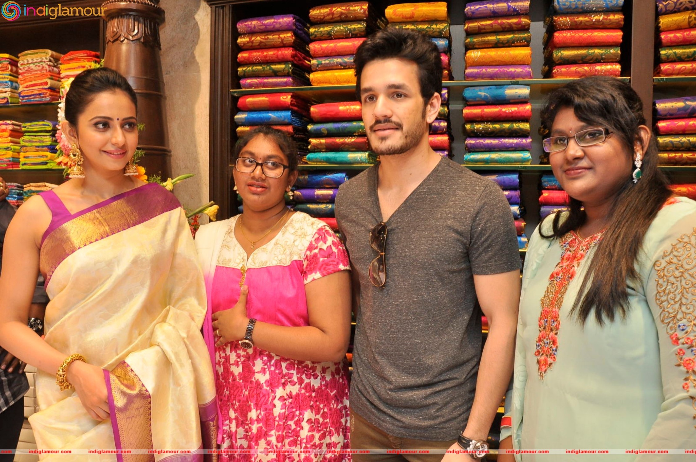 Akhil Akkineni and Rakul Preet Singh Launches South India Shopping Mall Event hd photo