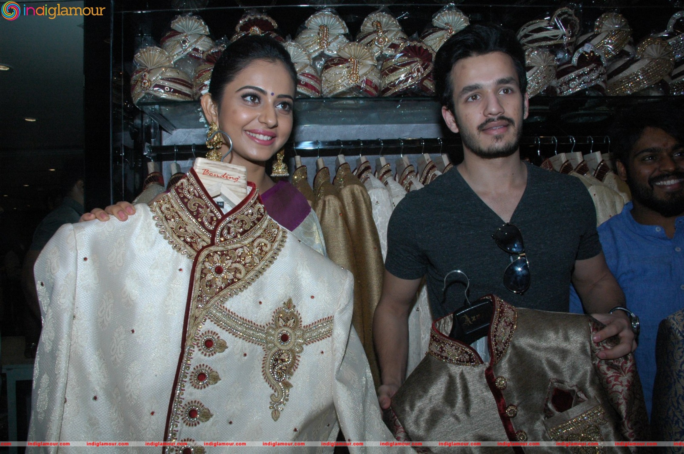 Akhil Akkineni and Rakul Preet Singh Launches South India Shopping Mall Event hd photo