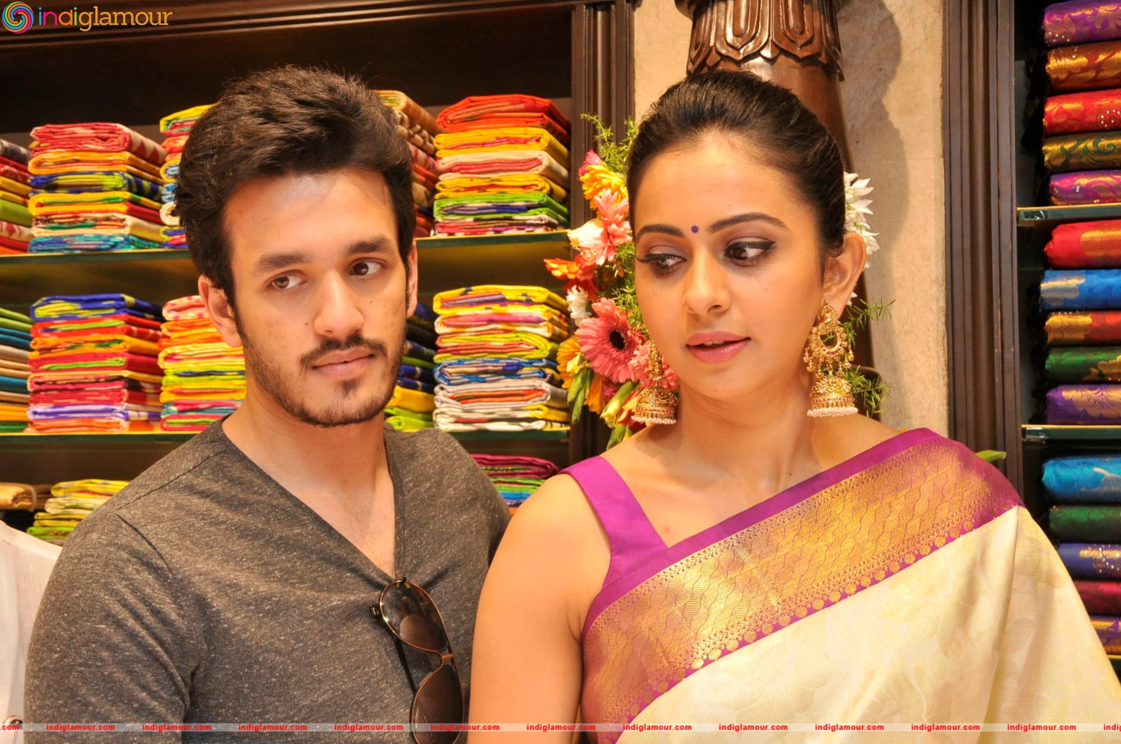Akhil Akkineni and Rakul Preet Singh Launches South India Shopping Mall Event hd photo