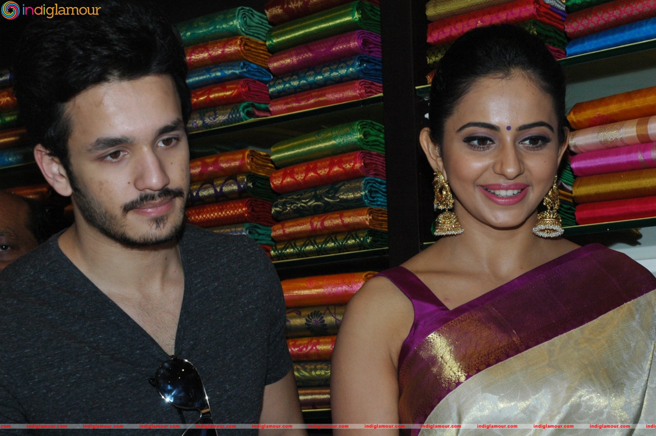 Akhil Akkineni and Rakul Preet Singh Launches South India Shopping Mall Event hd photo