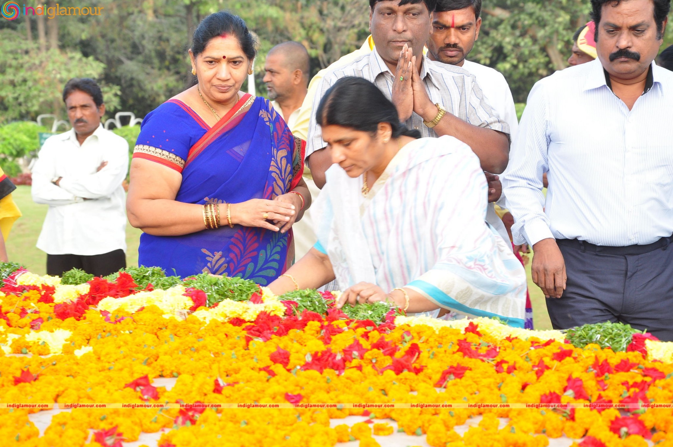 NTR 20th Vardhanthi Stills At NTR Ghat Event hd photo