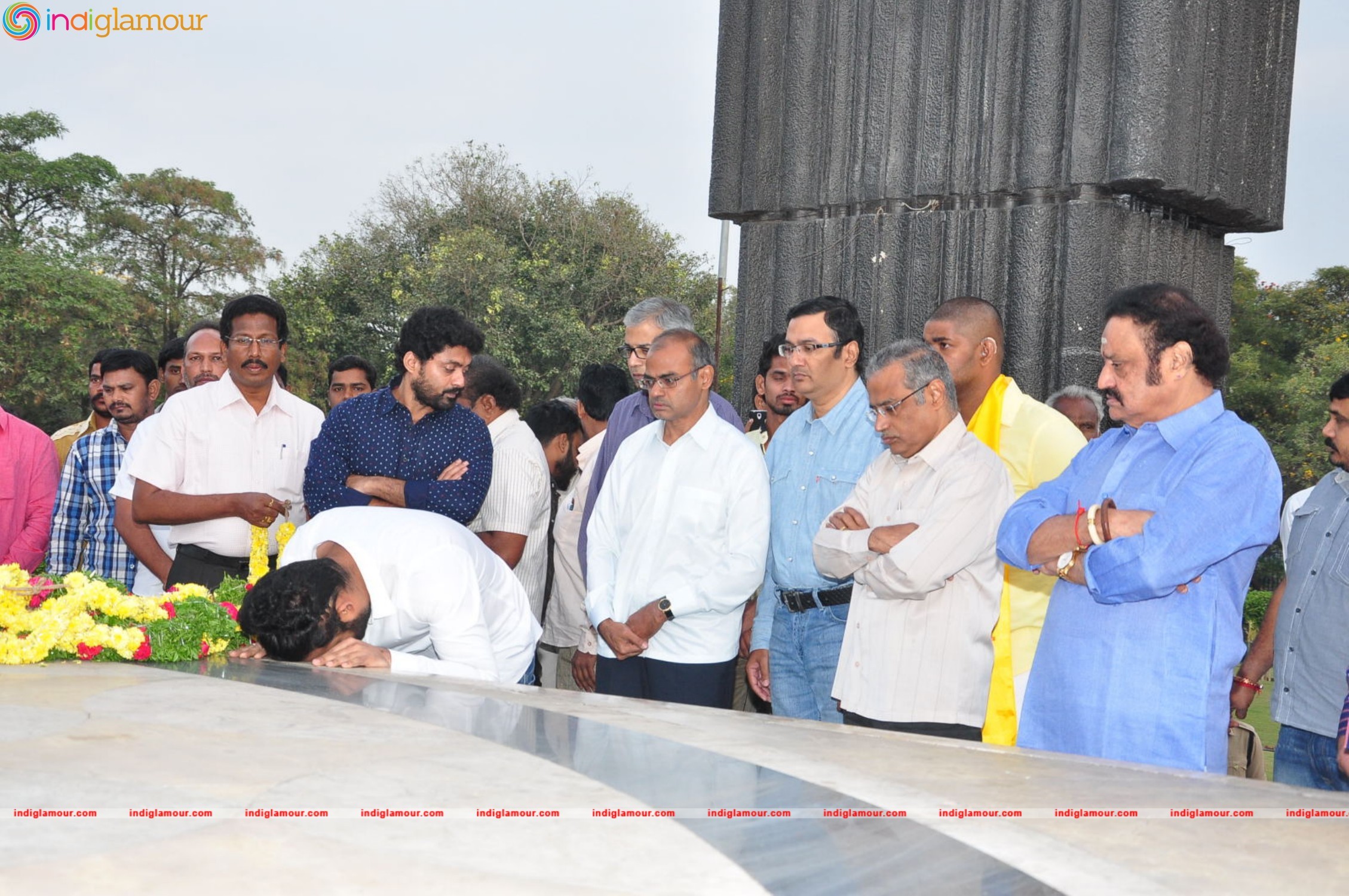 NTR 20th Vardhanthi Stills At NTR Ghat Event hd photo