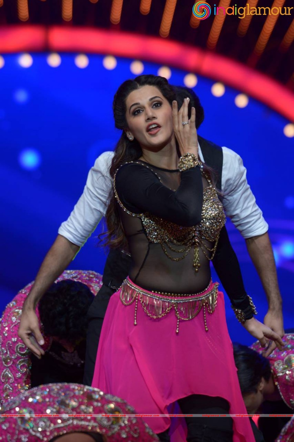 IIFA Utsavam Awards 2016 Event hd photo