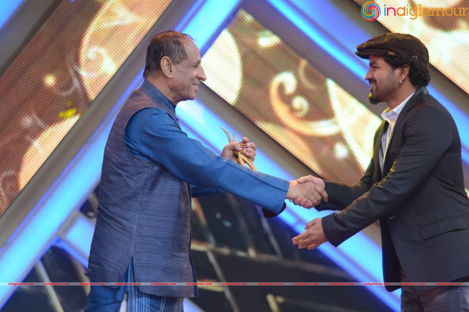 IIFA Utsavam Awards 2016 Event hd photo