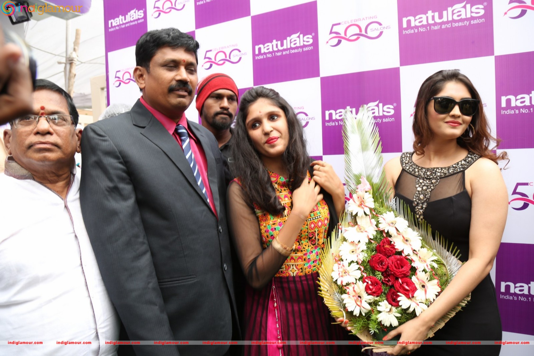 Launch of Naturals Franchise Salon at Gandhi Nagar Event hd photo
