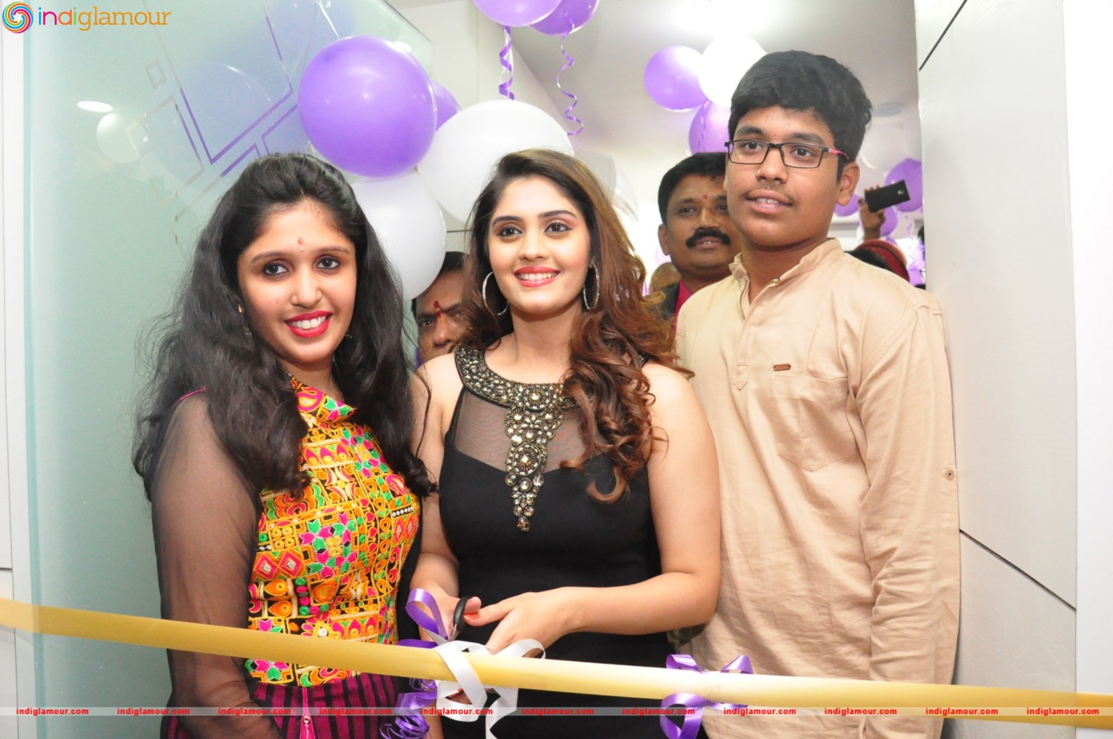 Launch of Naturals Franchise Salon at Gandhi Nagar Event hd photo