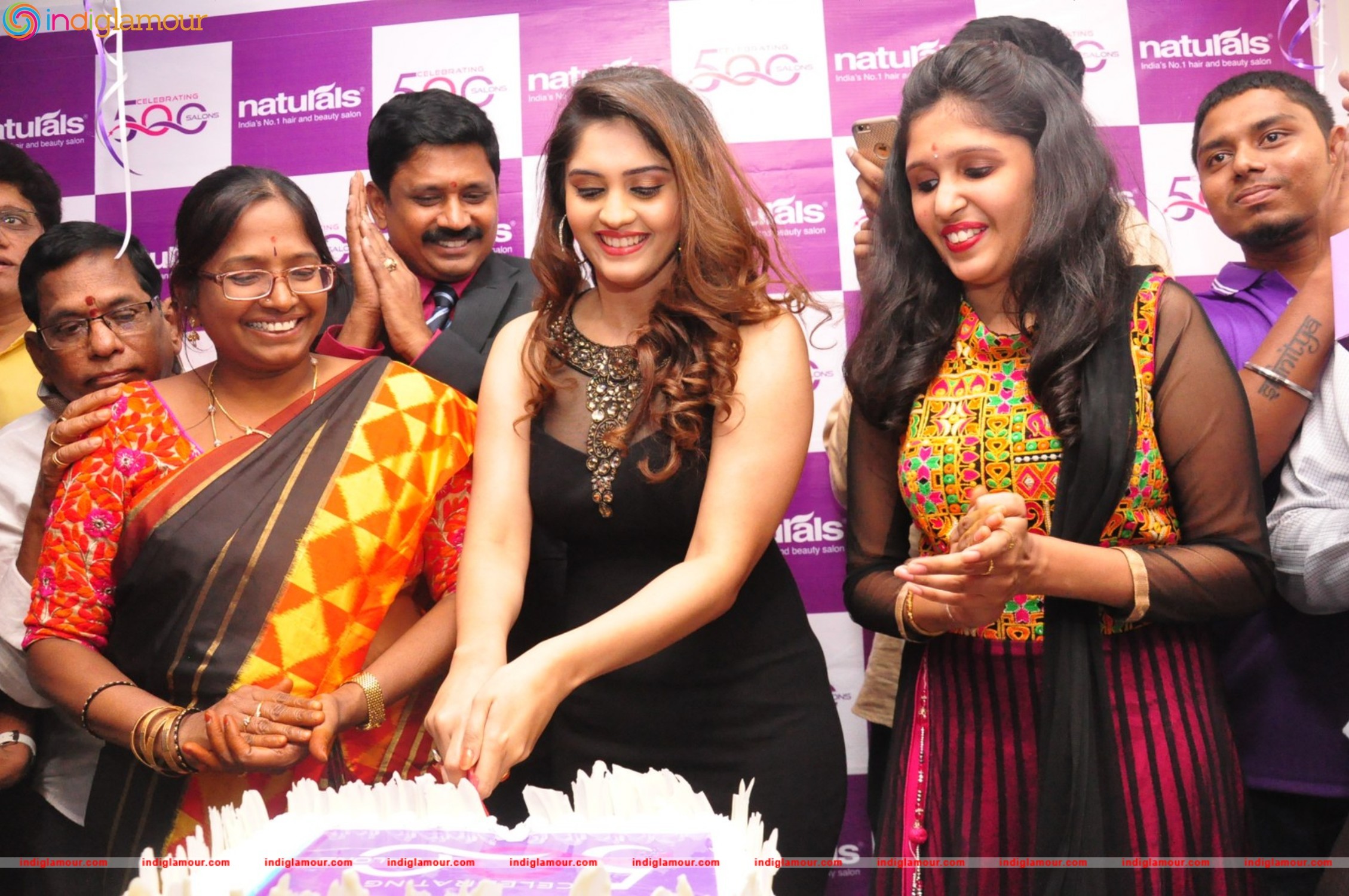 Launch of Naturals Franchise Salon at Gandhi Nagar Event hd photo