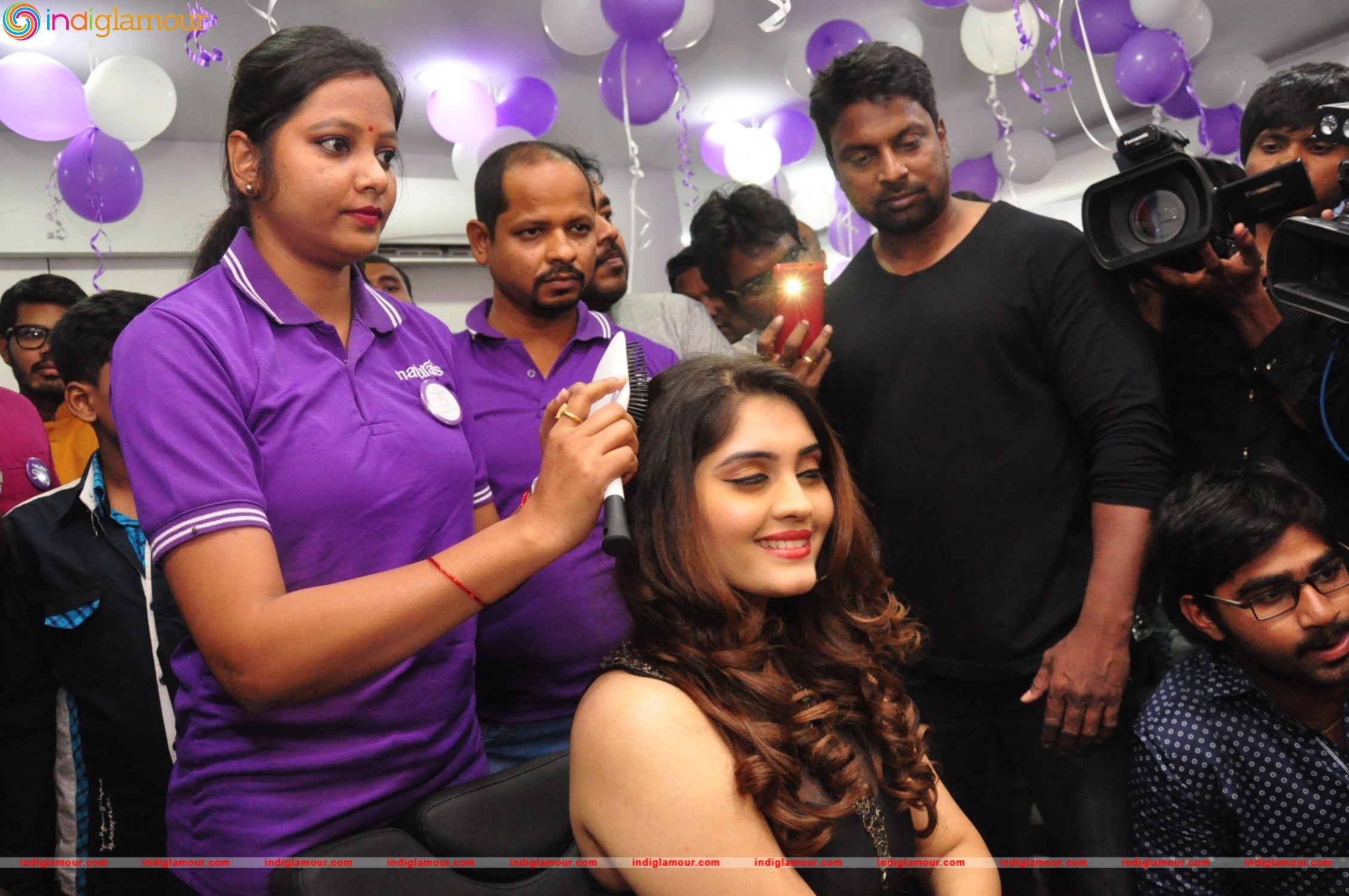 Launch of Naturals Franchise Salon at Gandhi Nagar Event hd photo
