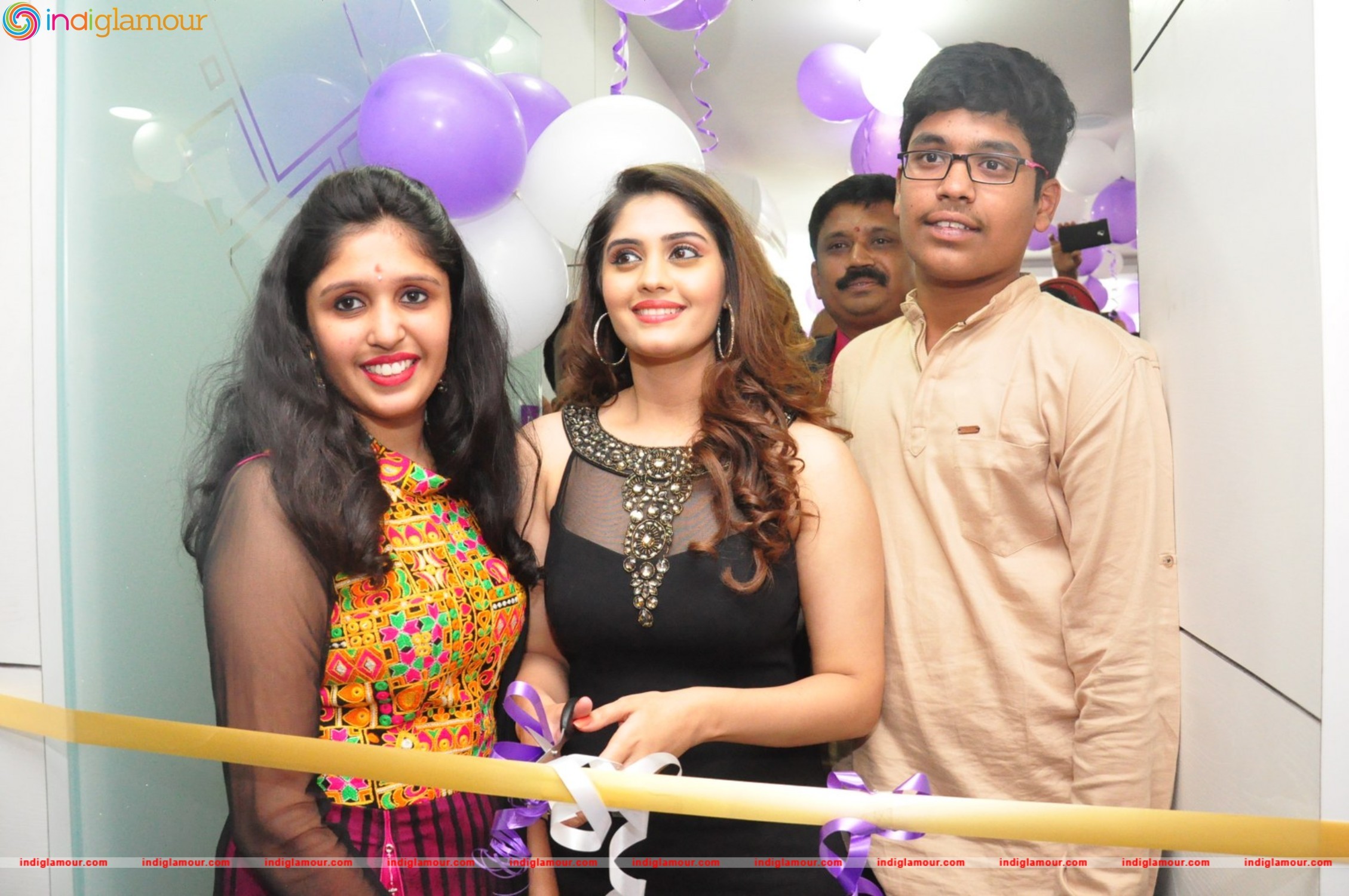 Launch of Naturals Franchise Salon at Gandhi Nagar Event hd photo