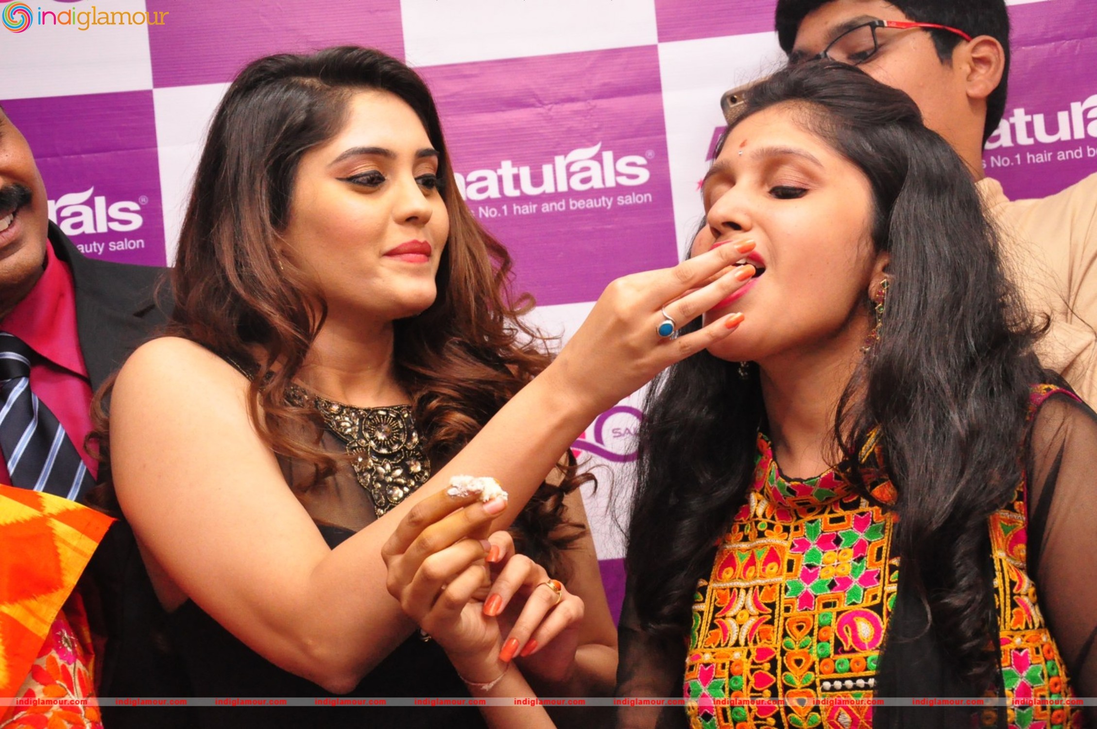 Launch of Naturals Franchise Salon at Gandhi Nagar Event hd photo