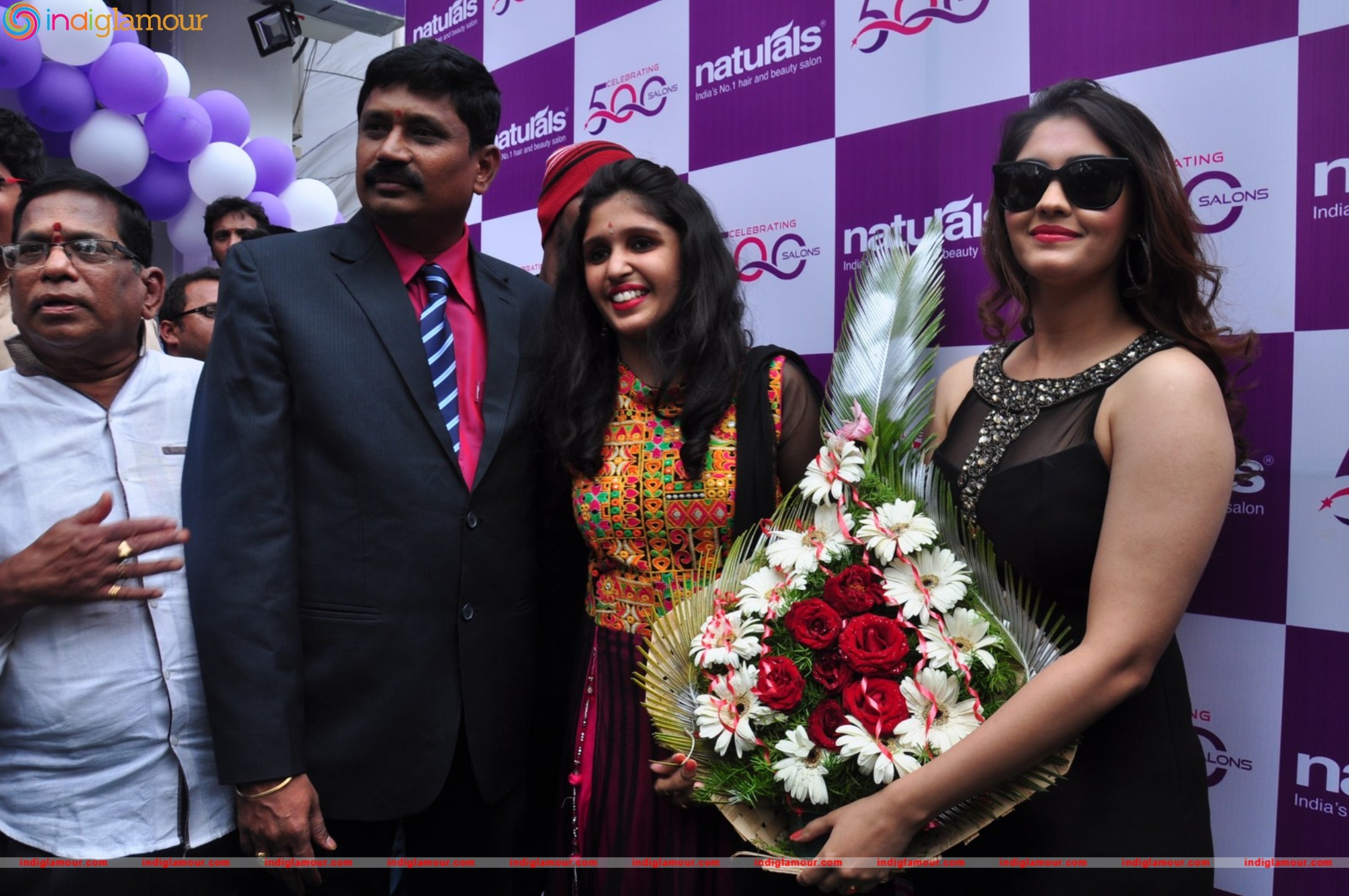 Launch of Naturals Franchise Salon at Gandhi Nagar Event hd photo