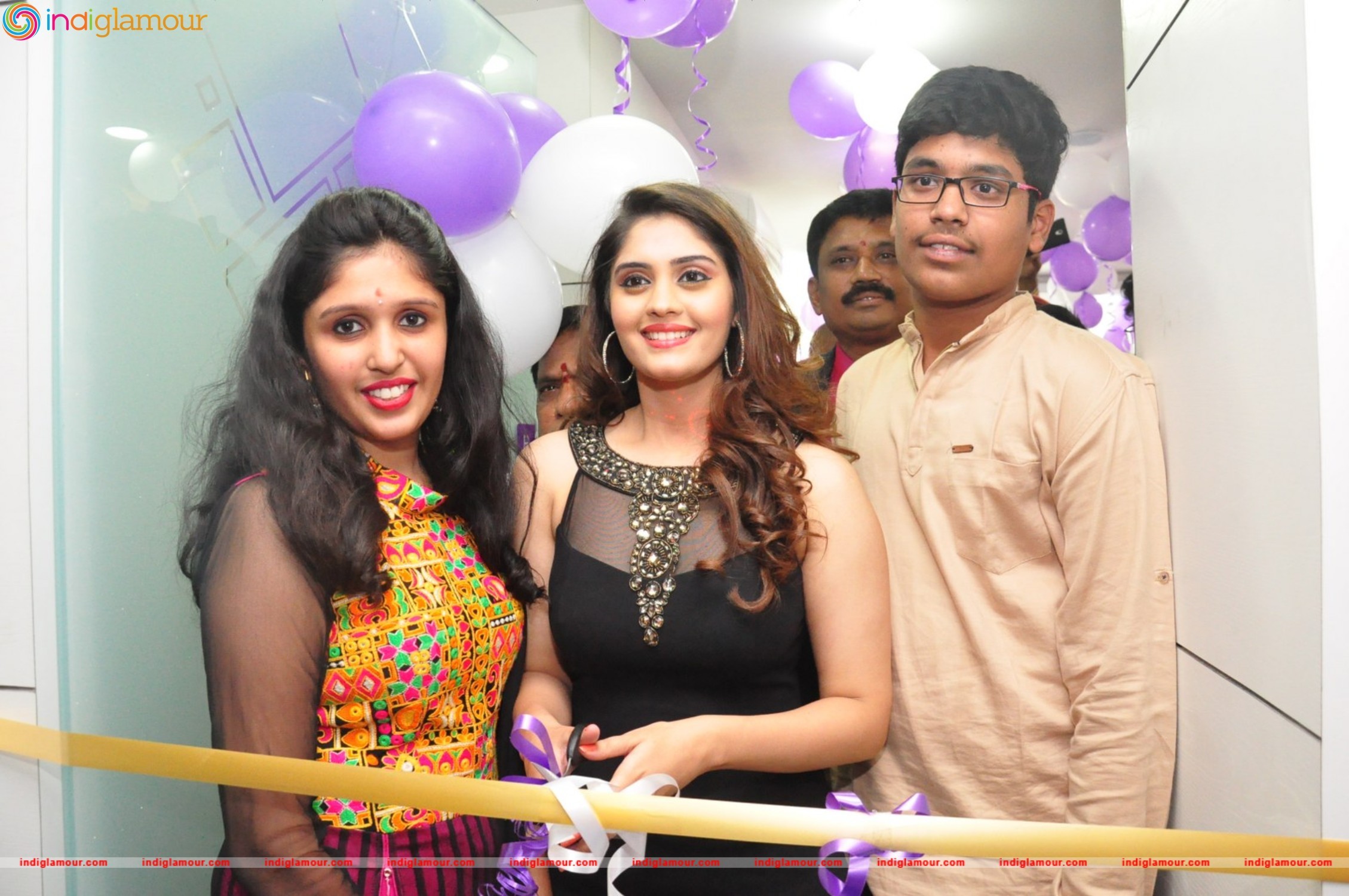 Launch of Naturals Franchise Salon at Gandhi Nagar Event hd photo