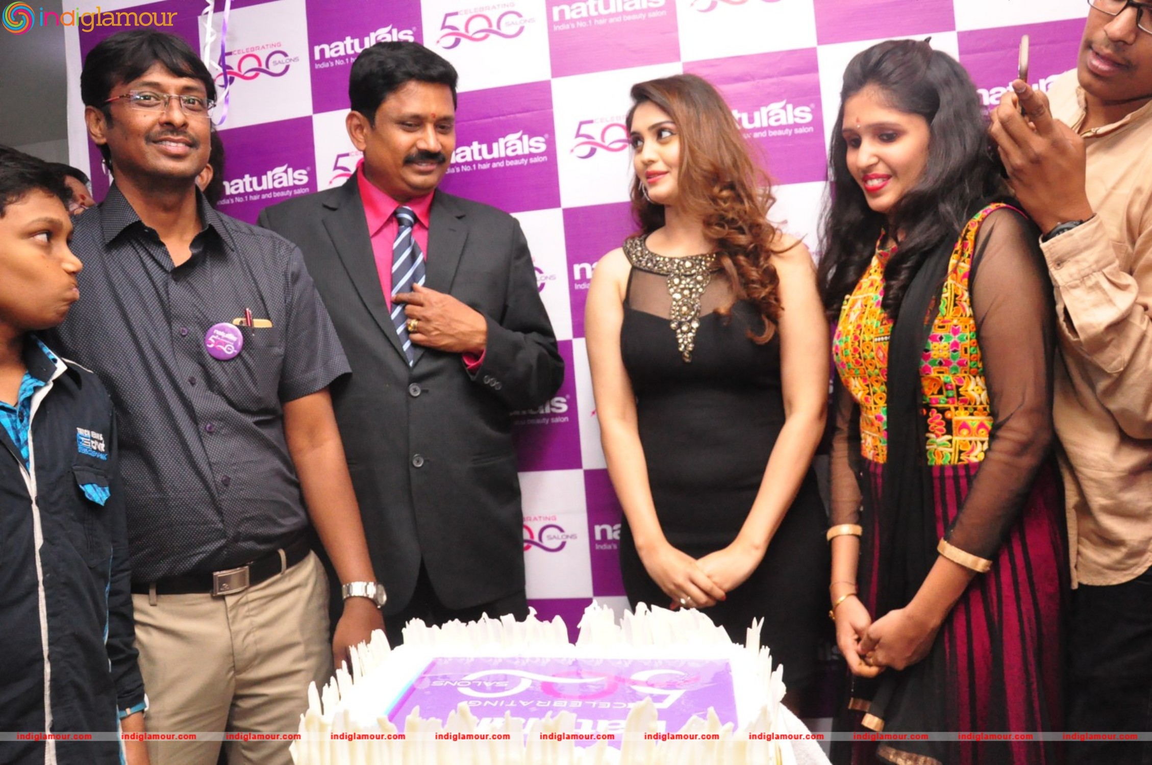 Launch of Naturals Franchise Salon at Gandhi Nagar Event hd photo