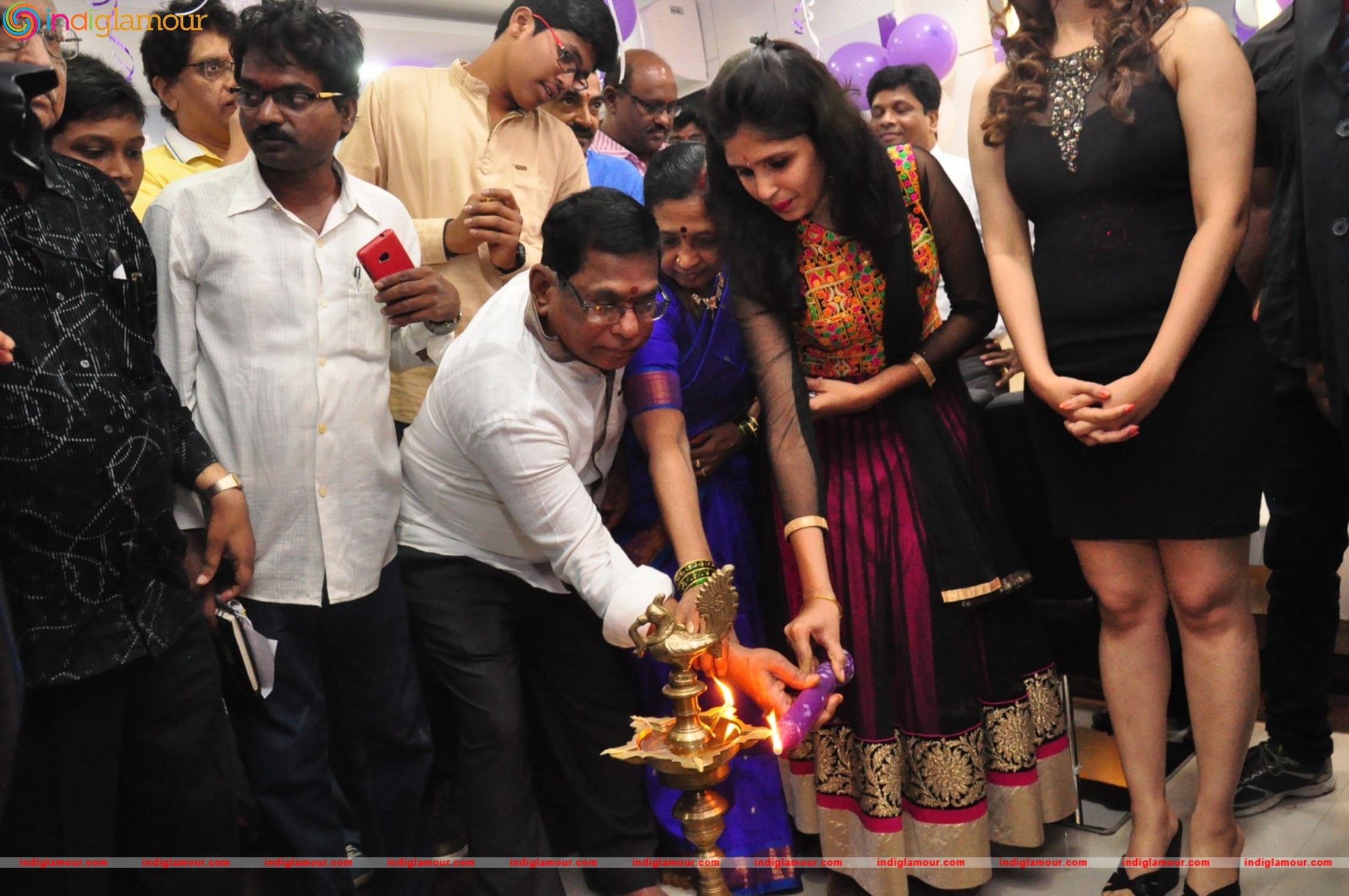 Launch of Naturals Franchise Salon at Gandhi Nagar Event hd photo