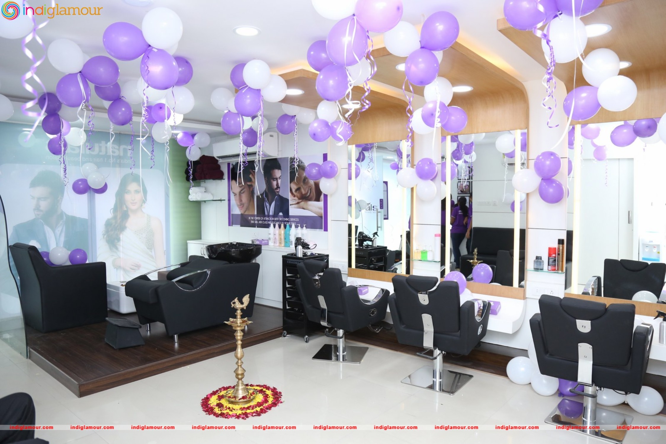 Launch of Naturals Franchise Salon at Gandhi Nagar Event hd photo