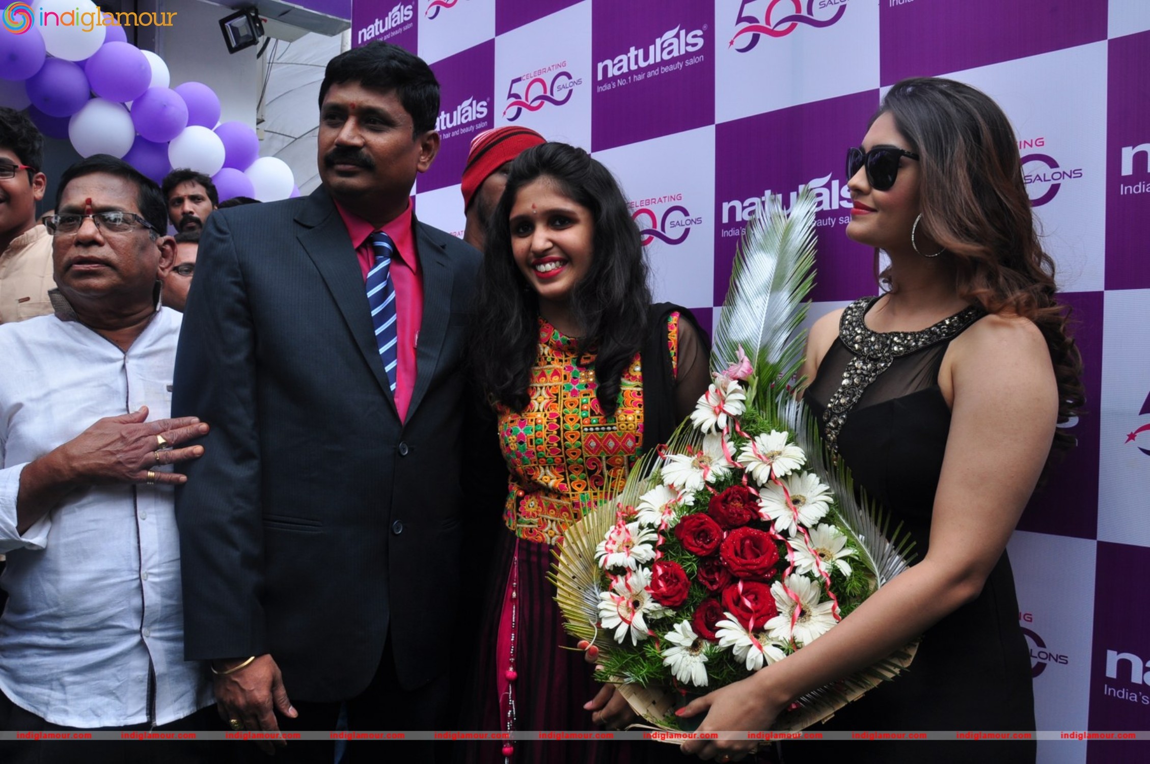 Launch of Naturals Franchise Salon at Gandhi Nagar Event hd photo