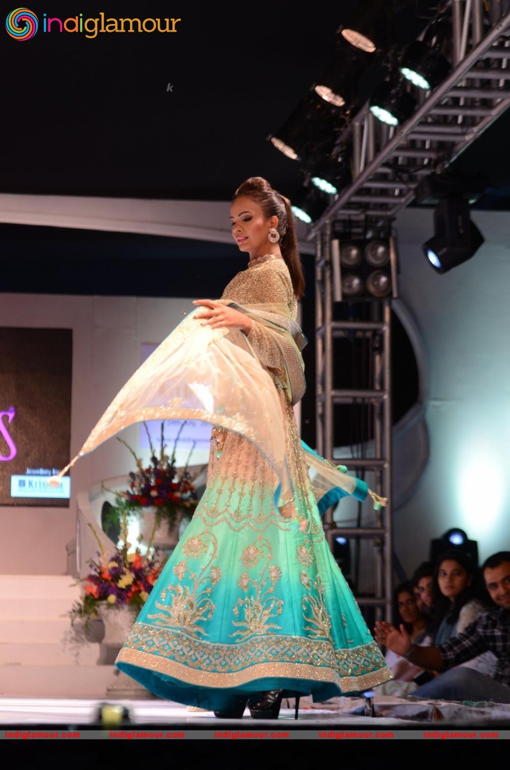 The Wedding Vow Fashion Show Event hd photo